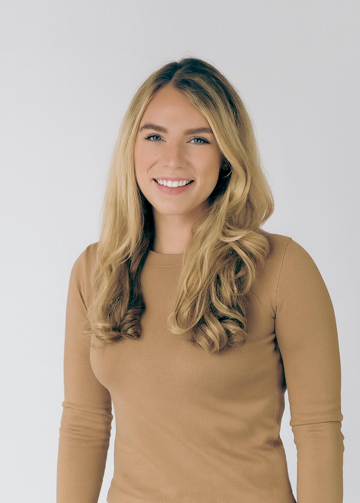 Elise-Berberoglu---Full-Color