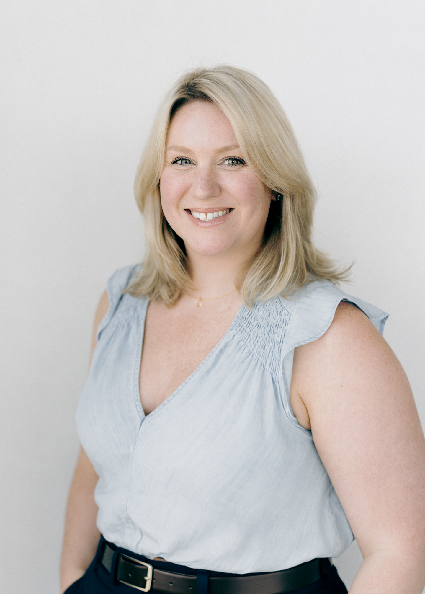 Andrea-Roy---Large-Color