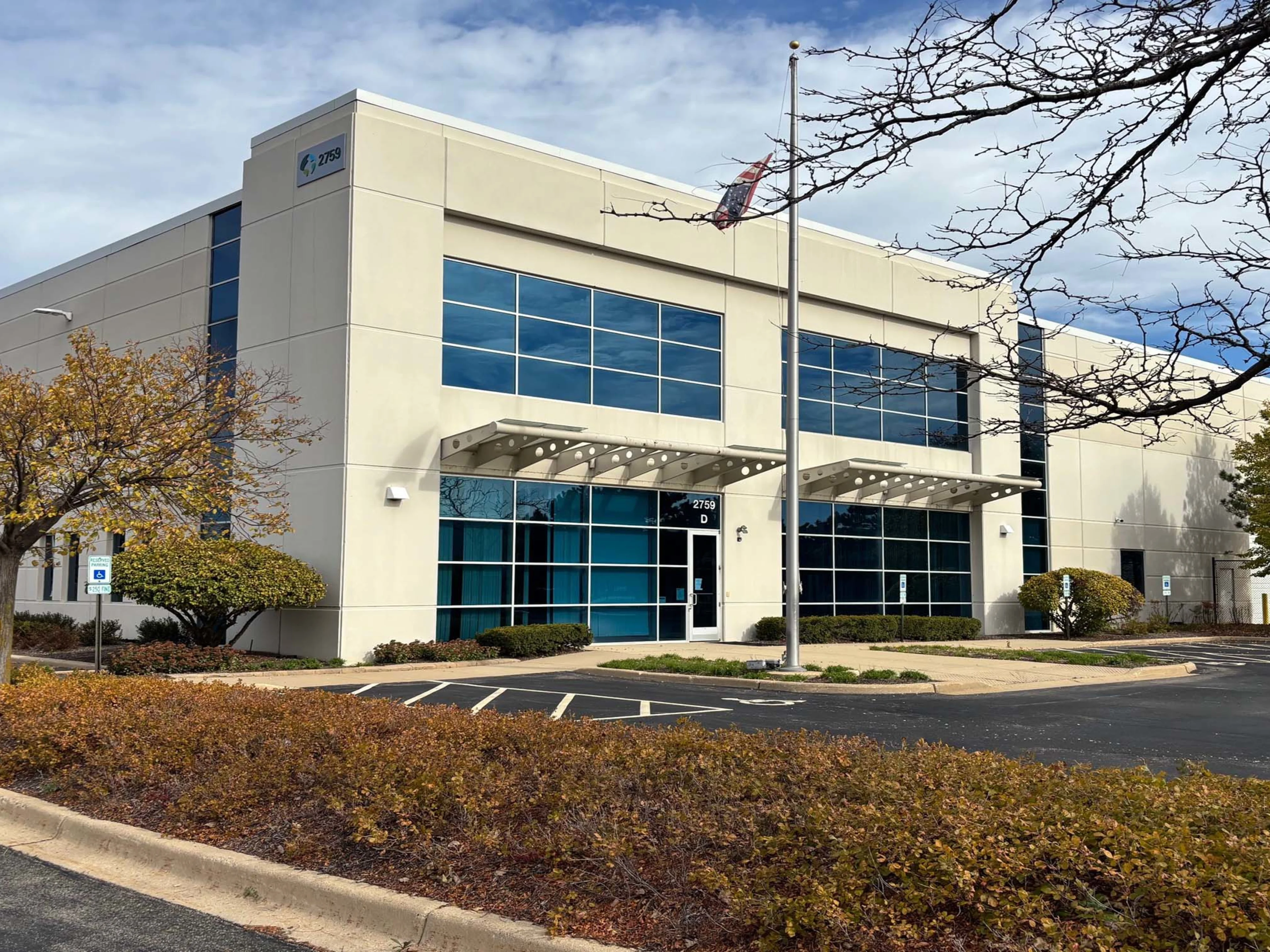 2759 N Eola Road, Aurora, IL 60502