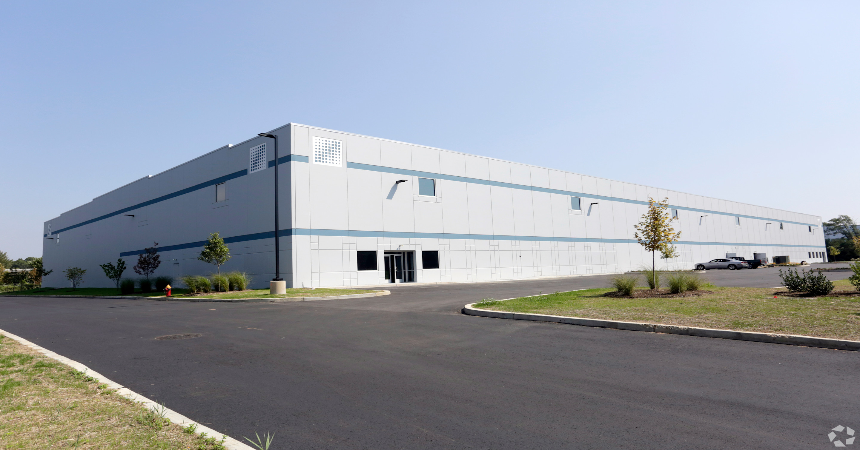 17 Quakerbridge Plaza