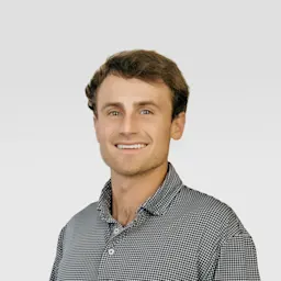 Headshot of Parker Alexander (Dallas, TX office of KBC Advisors).