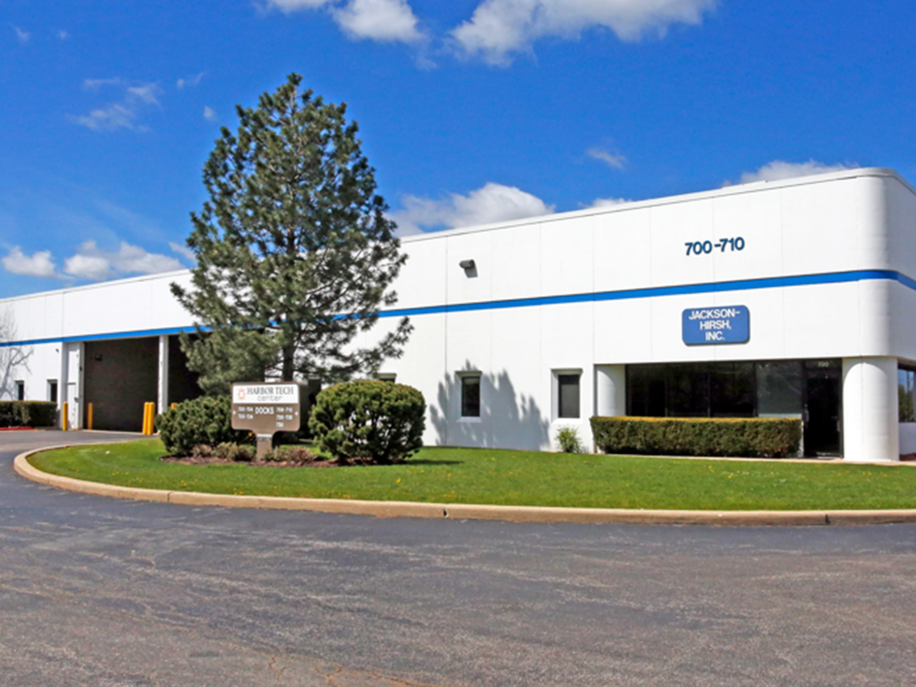 700-730 Anthony Trail