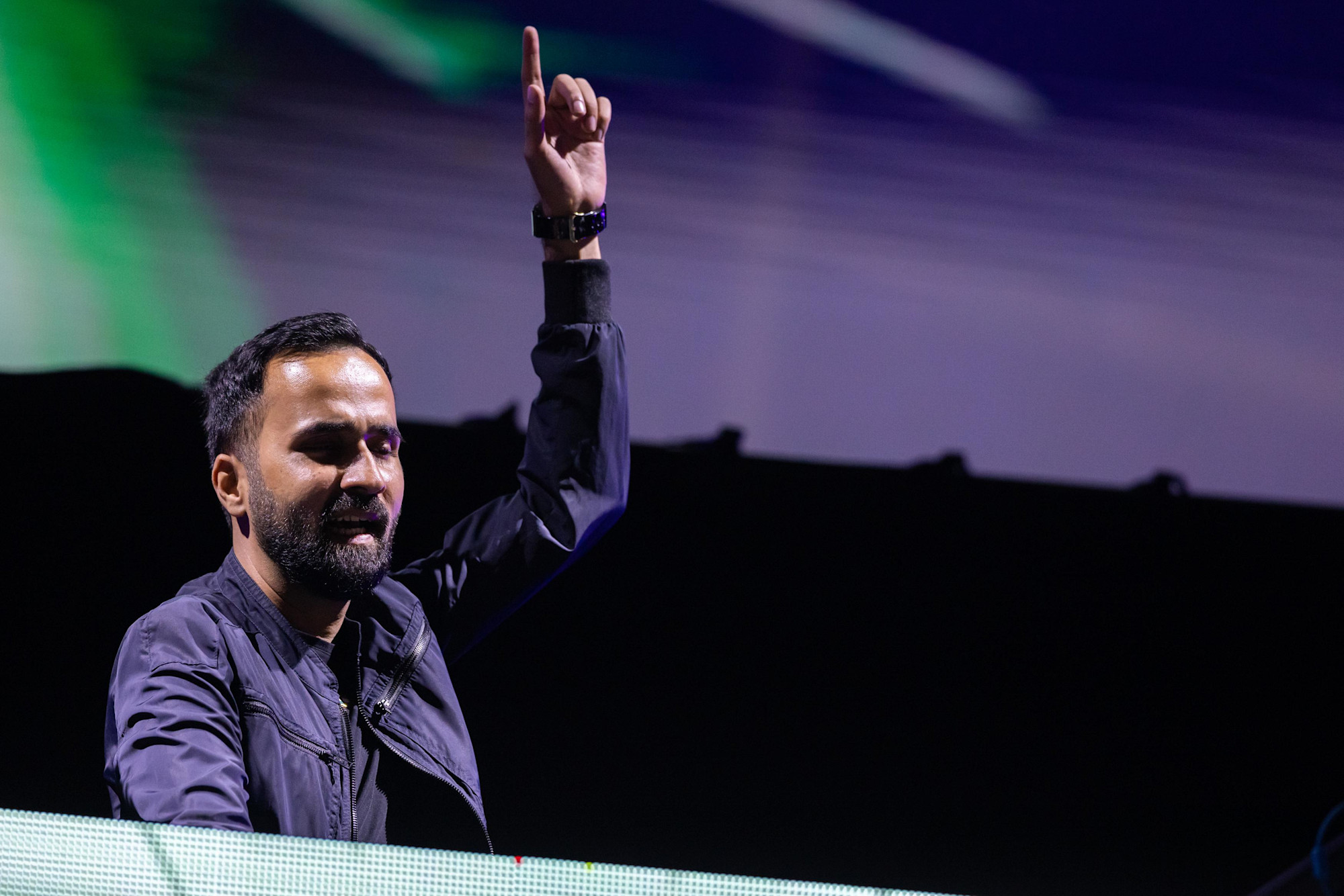 DJ Nitesh performs during AKS Experience at Expo on Jubilee Stage m54879