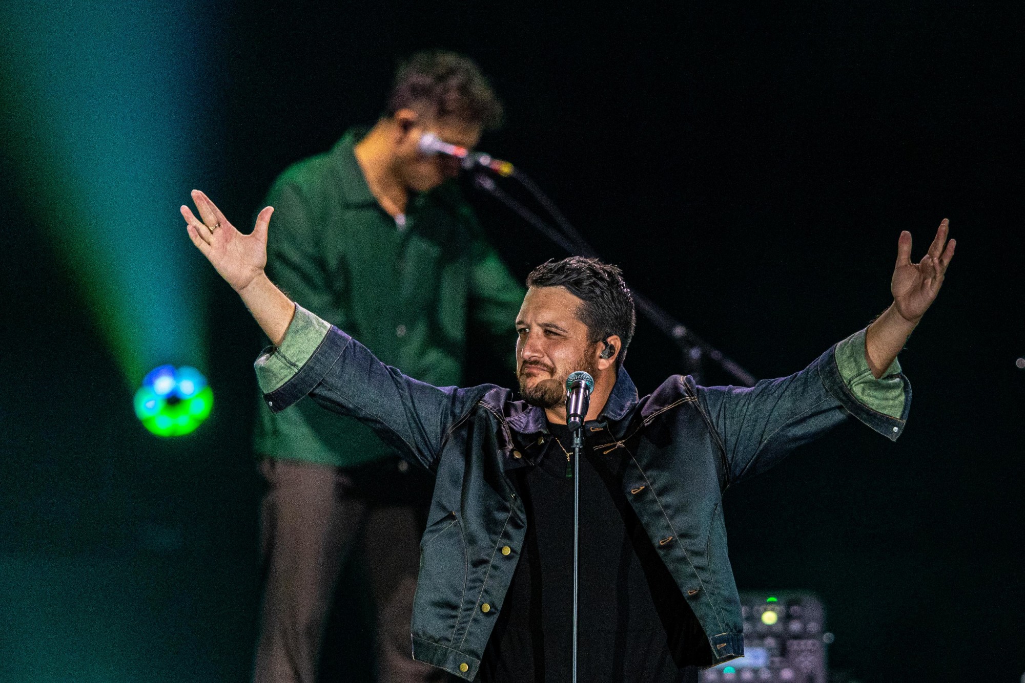 Six60 perform during Sounds of Aotearoa at Jubilee Stage m40998