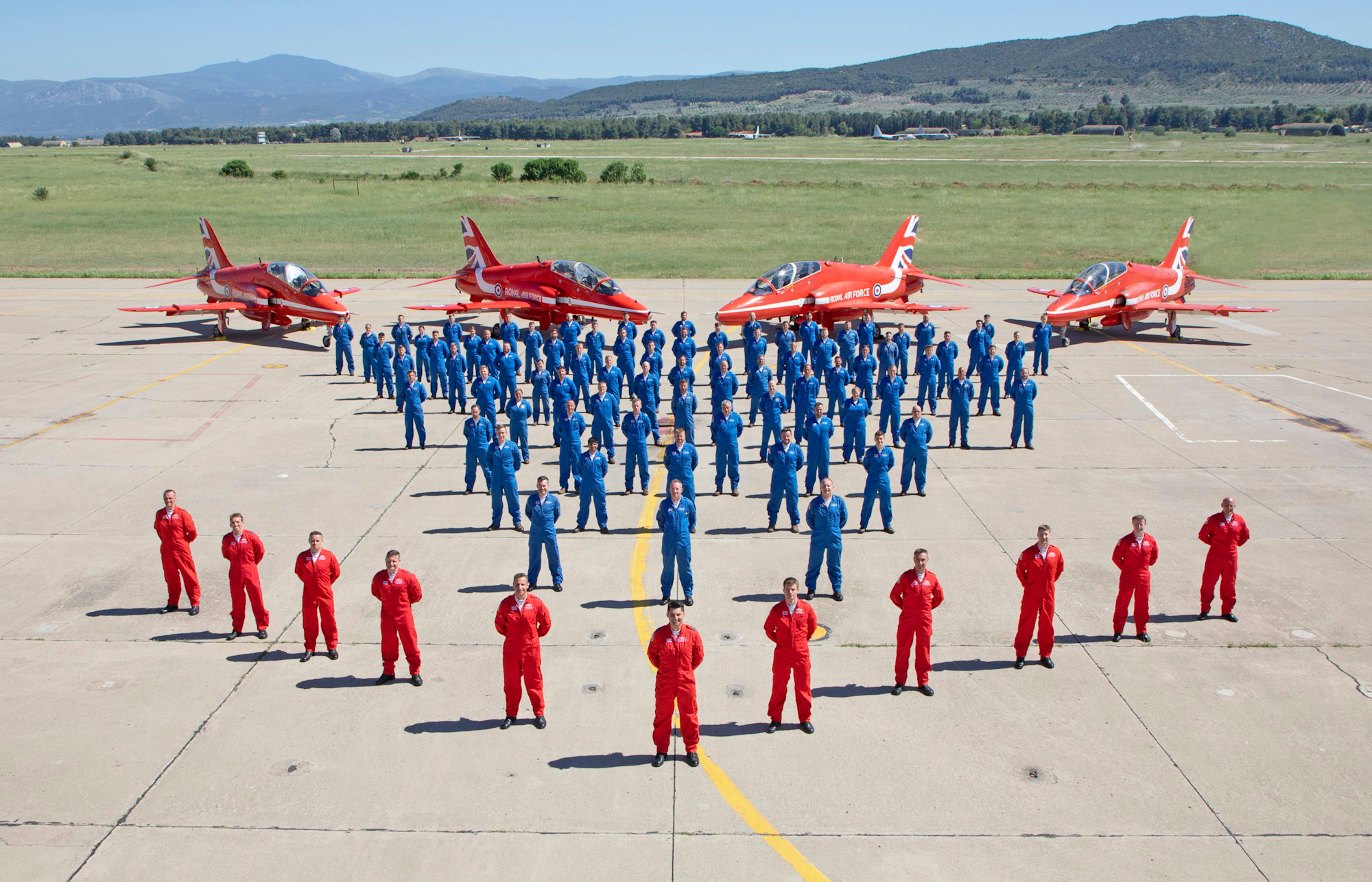 The-20Royal-20Air-20Force-20Aerobatic-20Team-20--20The-20Red-20Arrows Web-20Image m2584