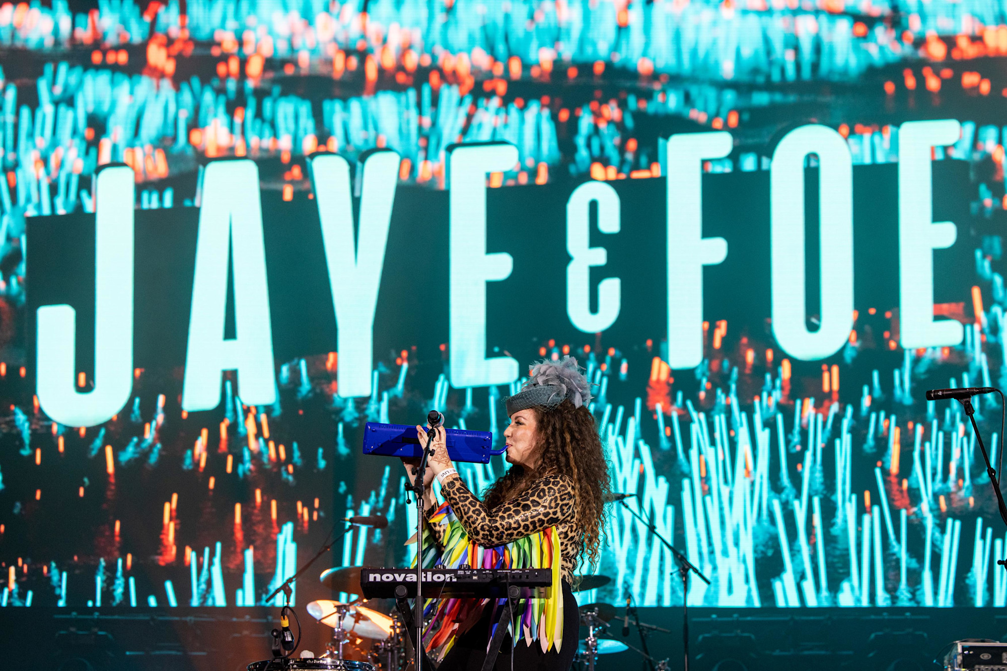 Jaye & Foe perform at Dubai Millennium Amphitheatre m27486