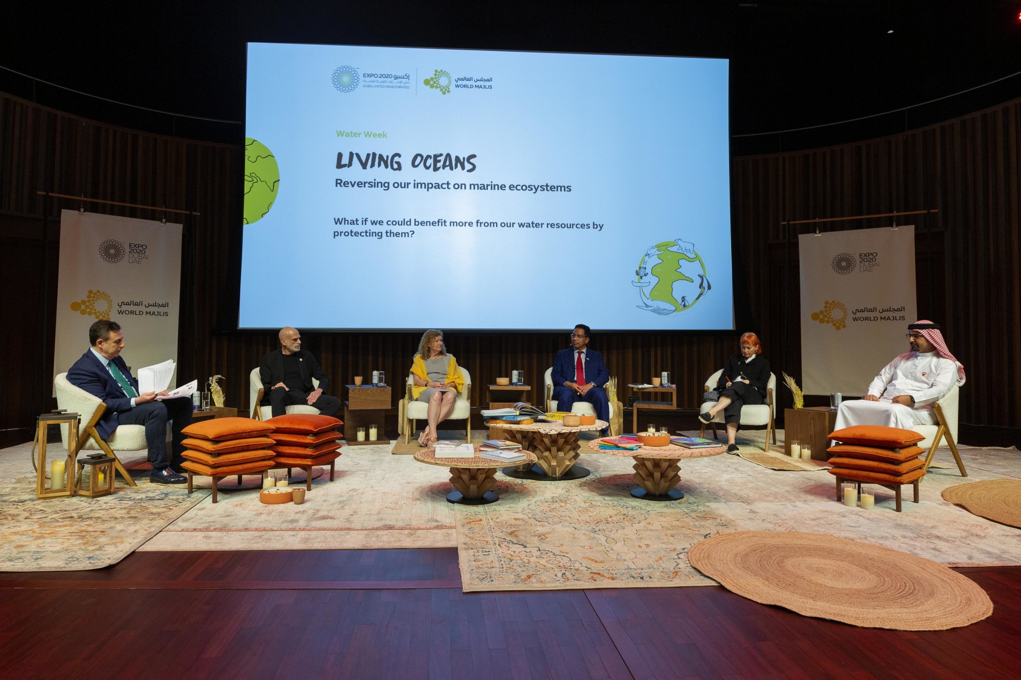 Prof Ir Dr Zaini Ujang (R3), Secretary General, Ministry of Environment and Water, Government of Malaysia, Tom Hennes, Founder (L2), Thinc Design, USA, Jo Ruxton (L3), Founder, Ocean Generation, UK, Irene Hediger (R2), Head of Artists-in-l