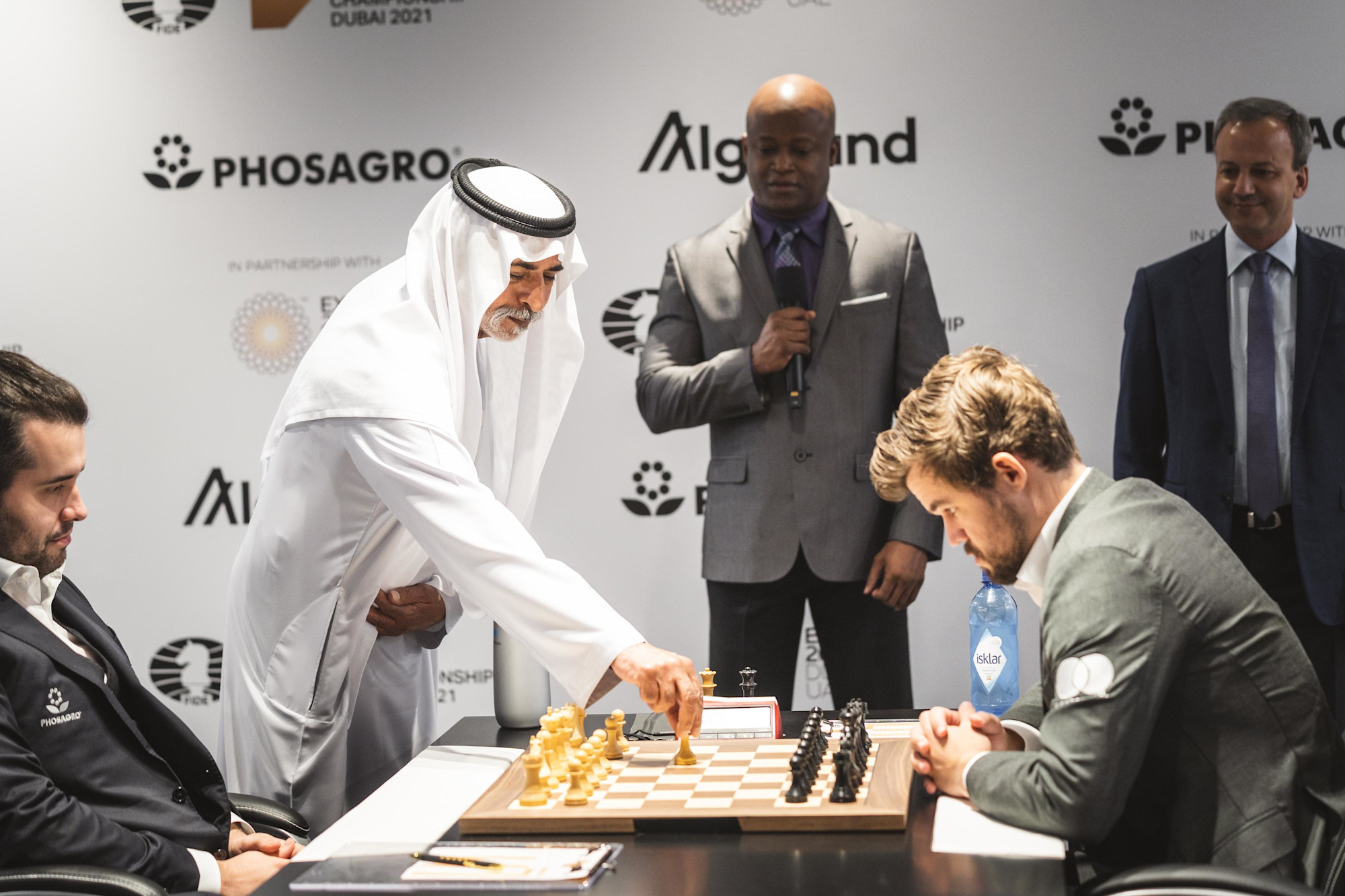FIDE World Chess Championship first chess piece move is made by His Excellency Sheikh Nahayan Mubarak Al Nahayan UAE Minister of Tolerance and Coexistence Commissioner General of Expo 2020 Dubai for Game 5 between Magnus Carlsen and Ian N
