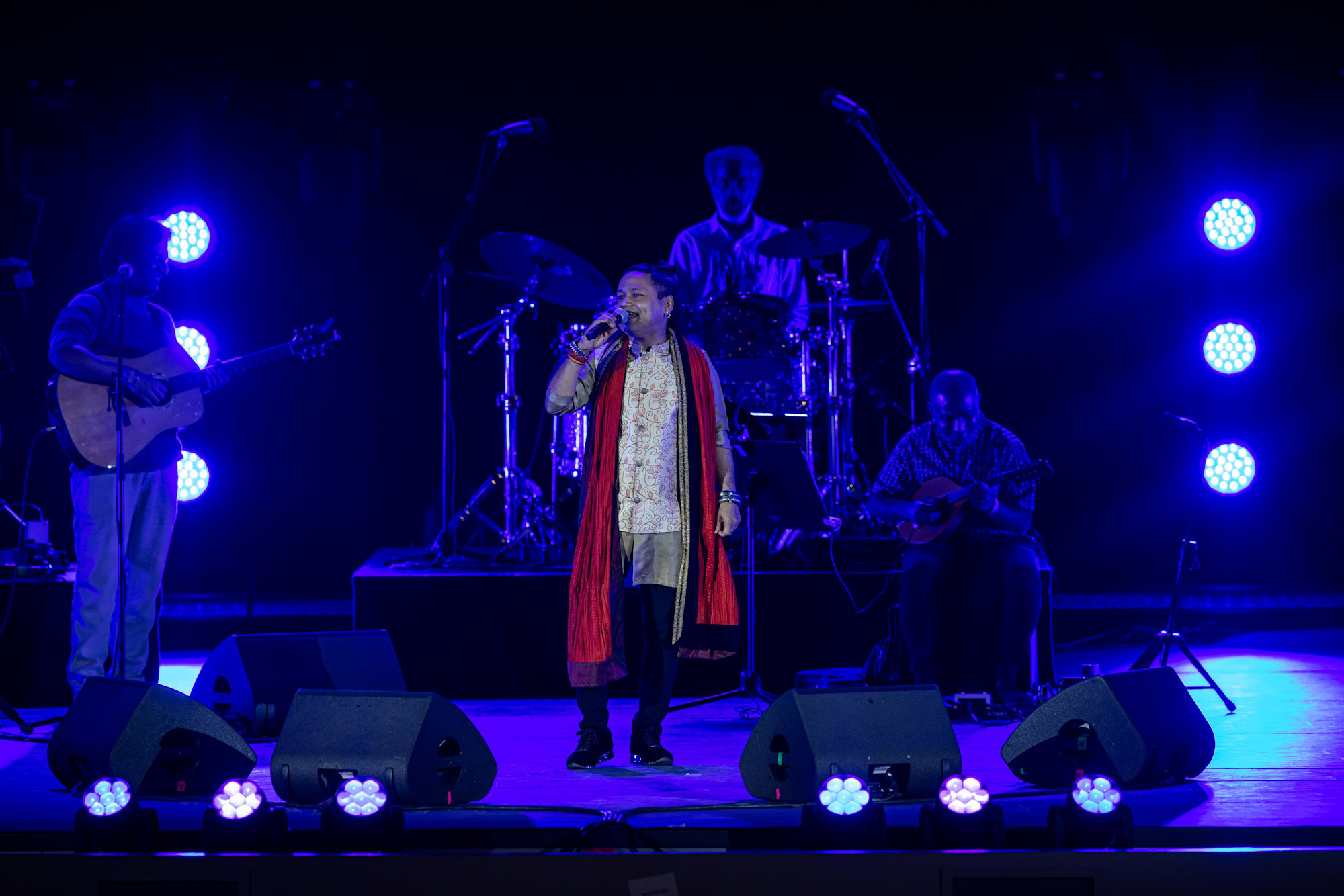 Padmashri Kailash Kher and Kailasa live at Dubai Millennium Amphitheatre m65220