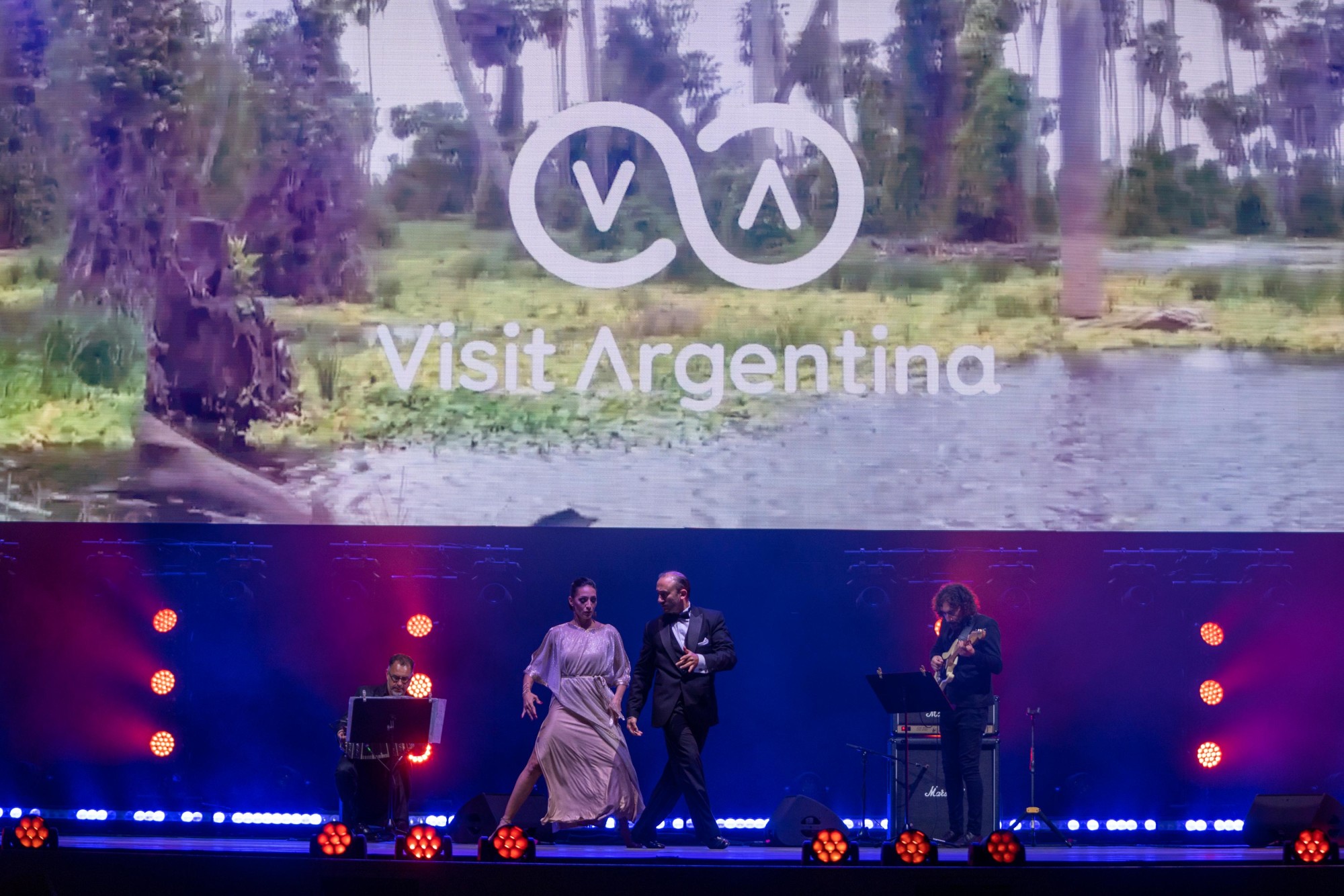 Creating Tango - Argentina at Dubai Millennium Amphitheatre m32232