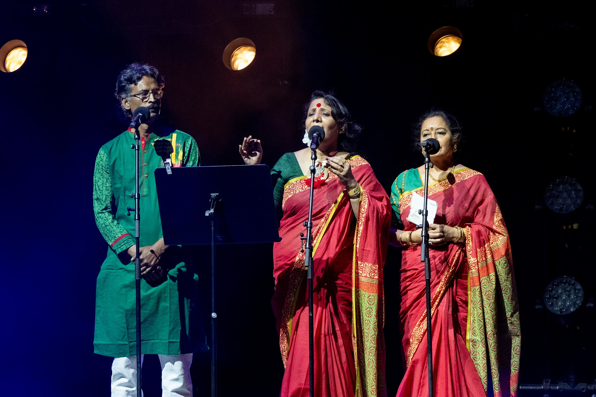 Bangladesh Shilpakala Academy perform at Dubai Millennium Amphitheatre m64506