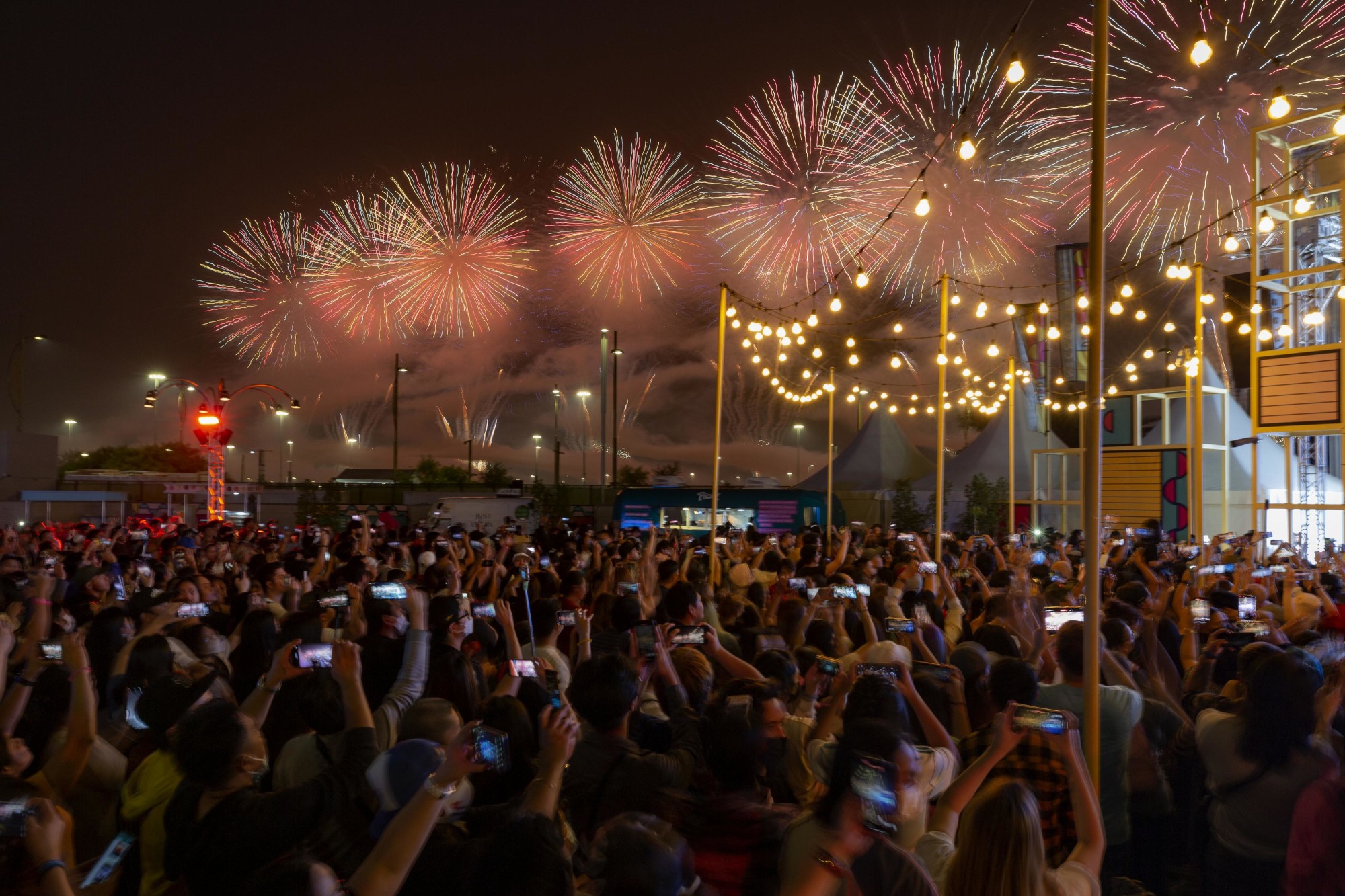 Fireworks during the Rivermaya performance at Festival Garden m72353