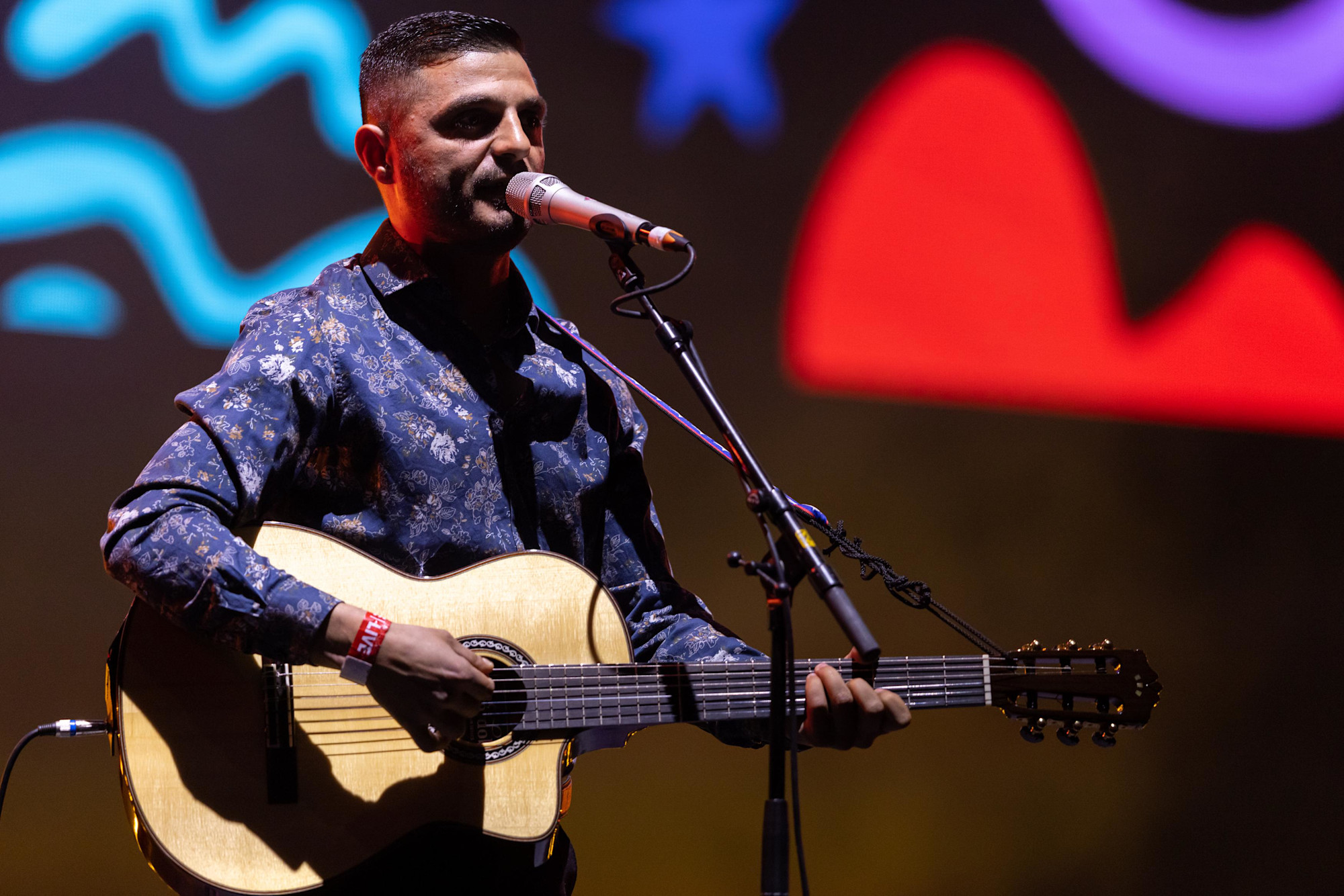 Parno Graszt performs at Jubilee Stage m62770