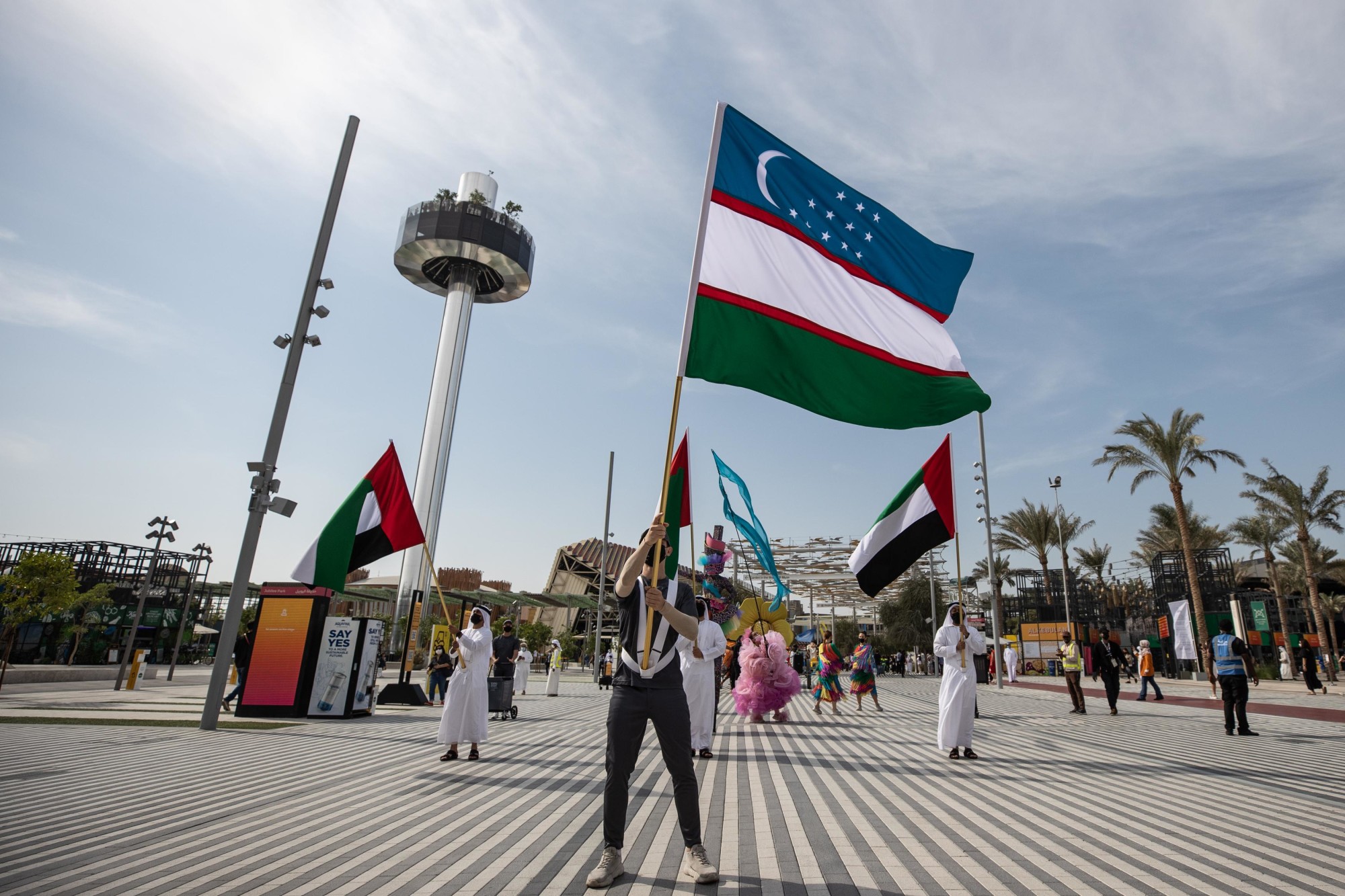 Uzbekistan National Day Parade m19330