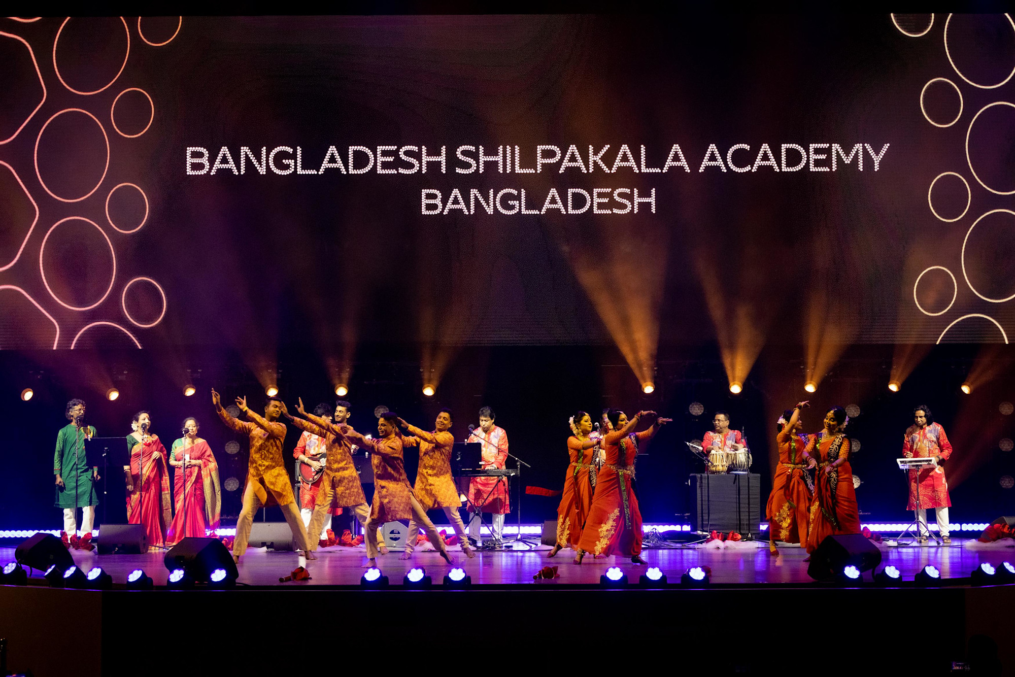 Bangladesh Shilpakala Academy perform at Dubai Millennium Amphitheatre m64507