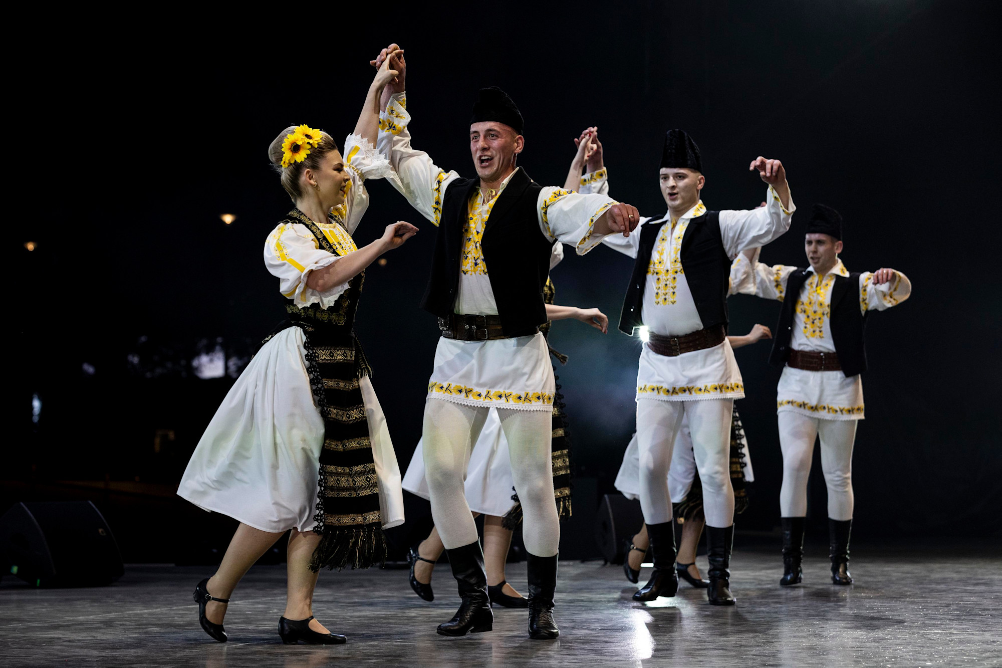 Cindrelul-Junii Sibiului professional folk ensemble perform at Dubai Millennium Amphitheatre m57023