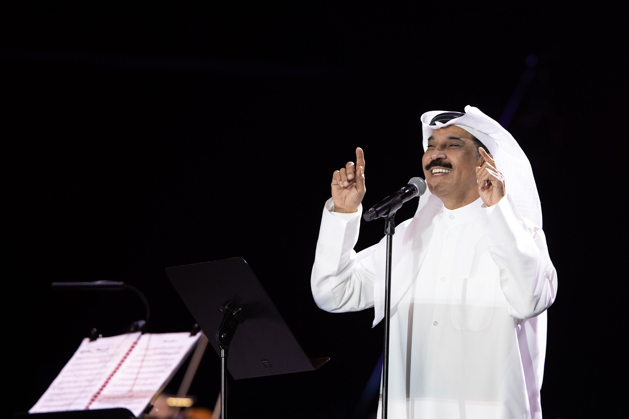 Kuwaiti singer Abdullah Al-Ruwaishid performs at Jubilee Stage m13274
