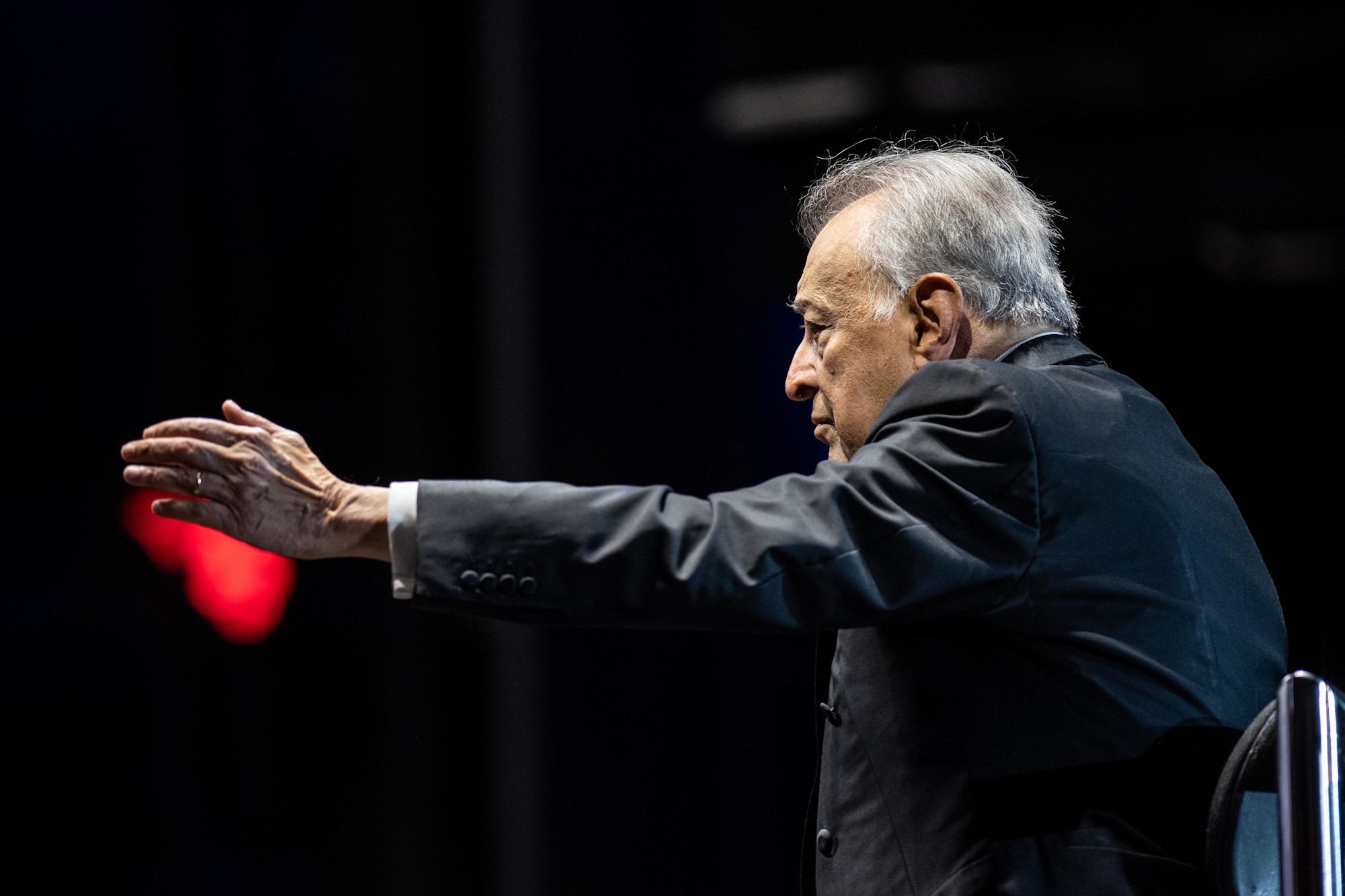Maggio Musicale Fiorentino conducted by Maestro Zubin Mehta at Jubilee Stage m3480