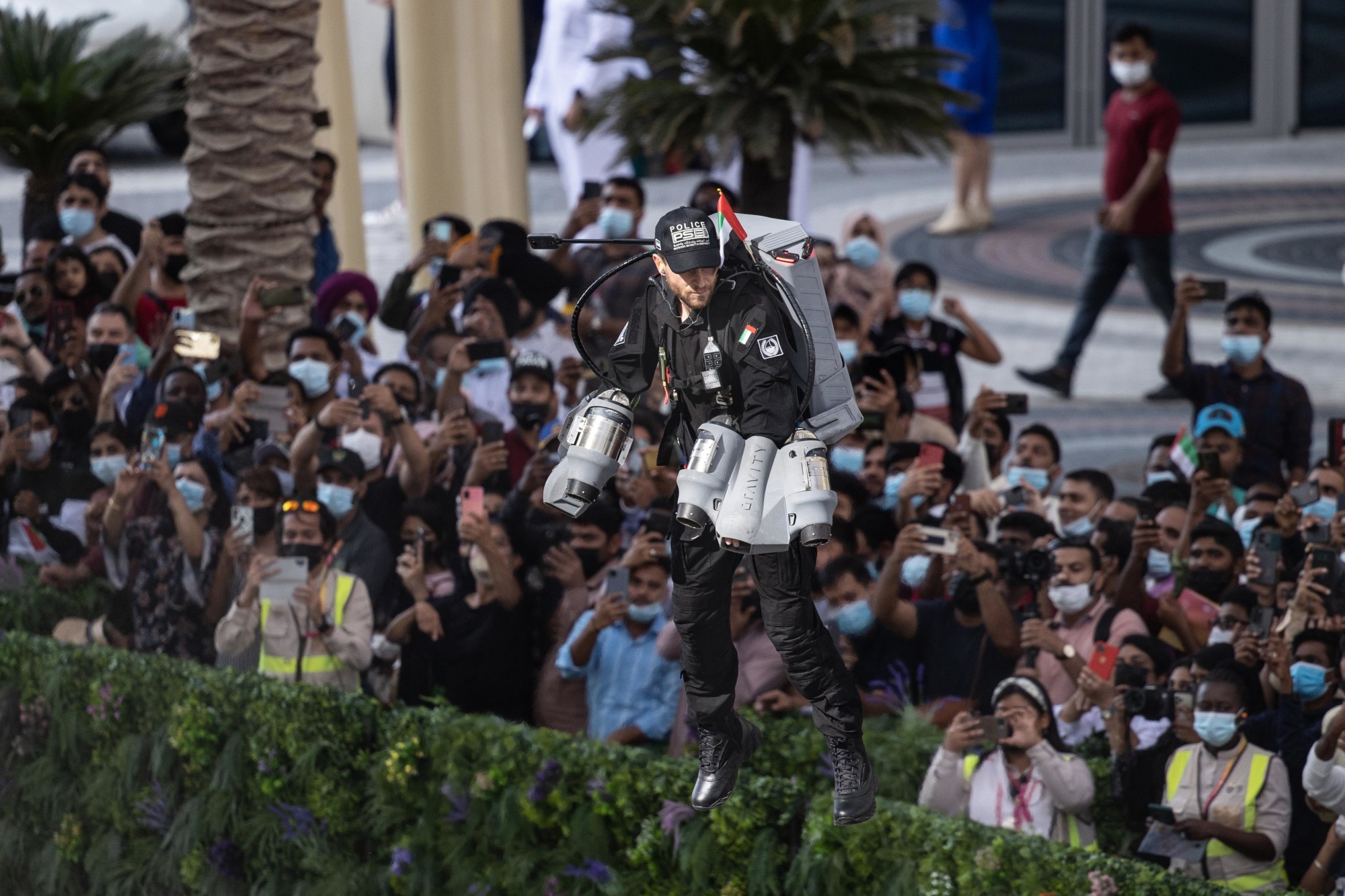 Dubai Police perform a gravity defying jetpack show 