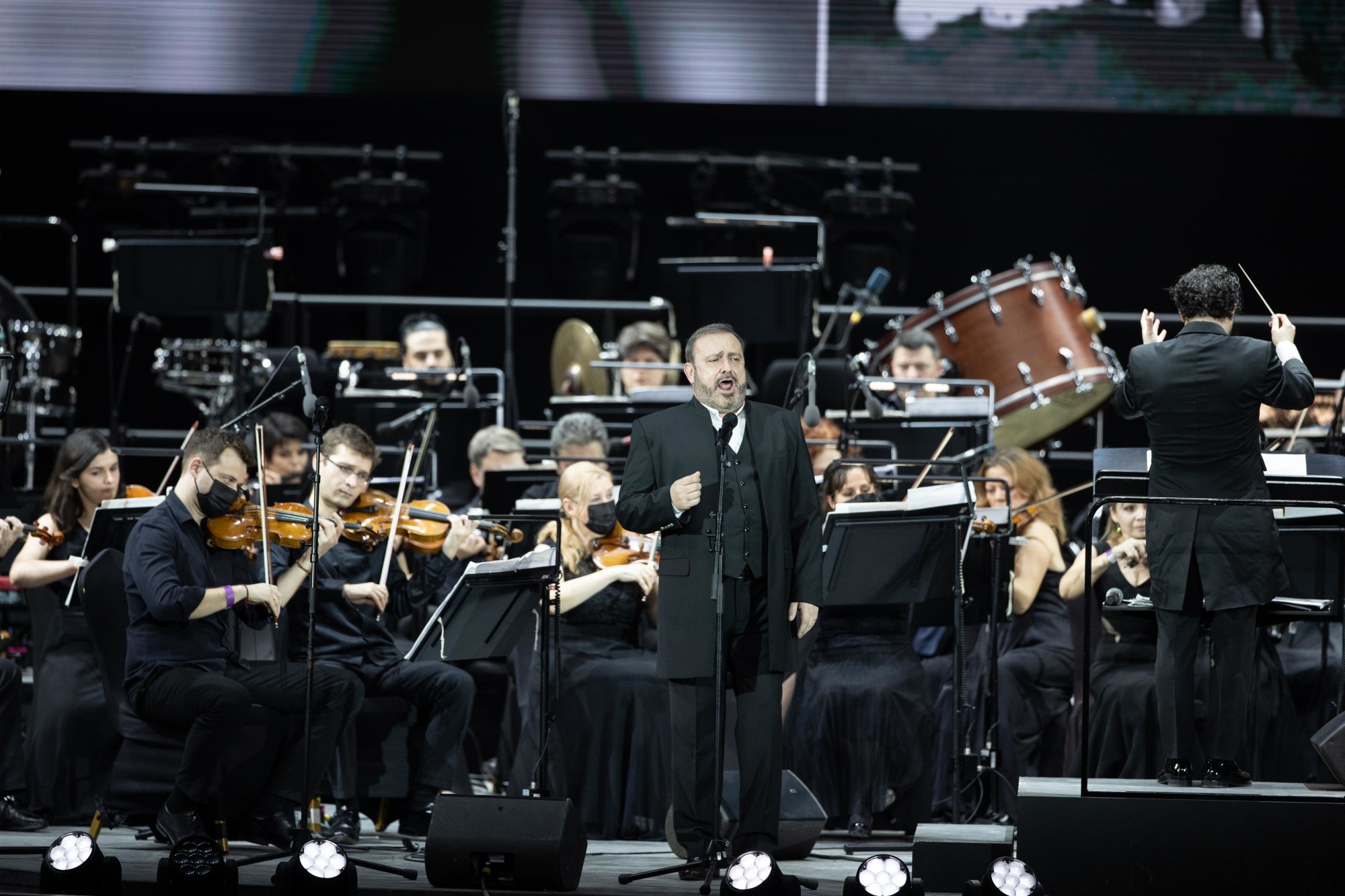 Romanian National Opera perform at Dubai Millennium Amphitheatre m33958