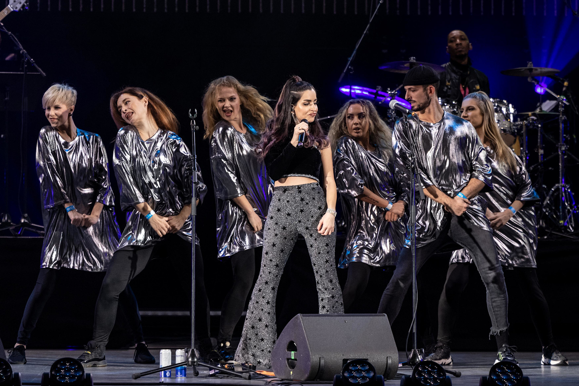 Dina Stars performs at Dubai Millennium Amphitheatre m39309