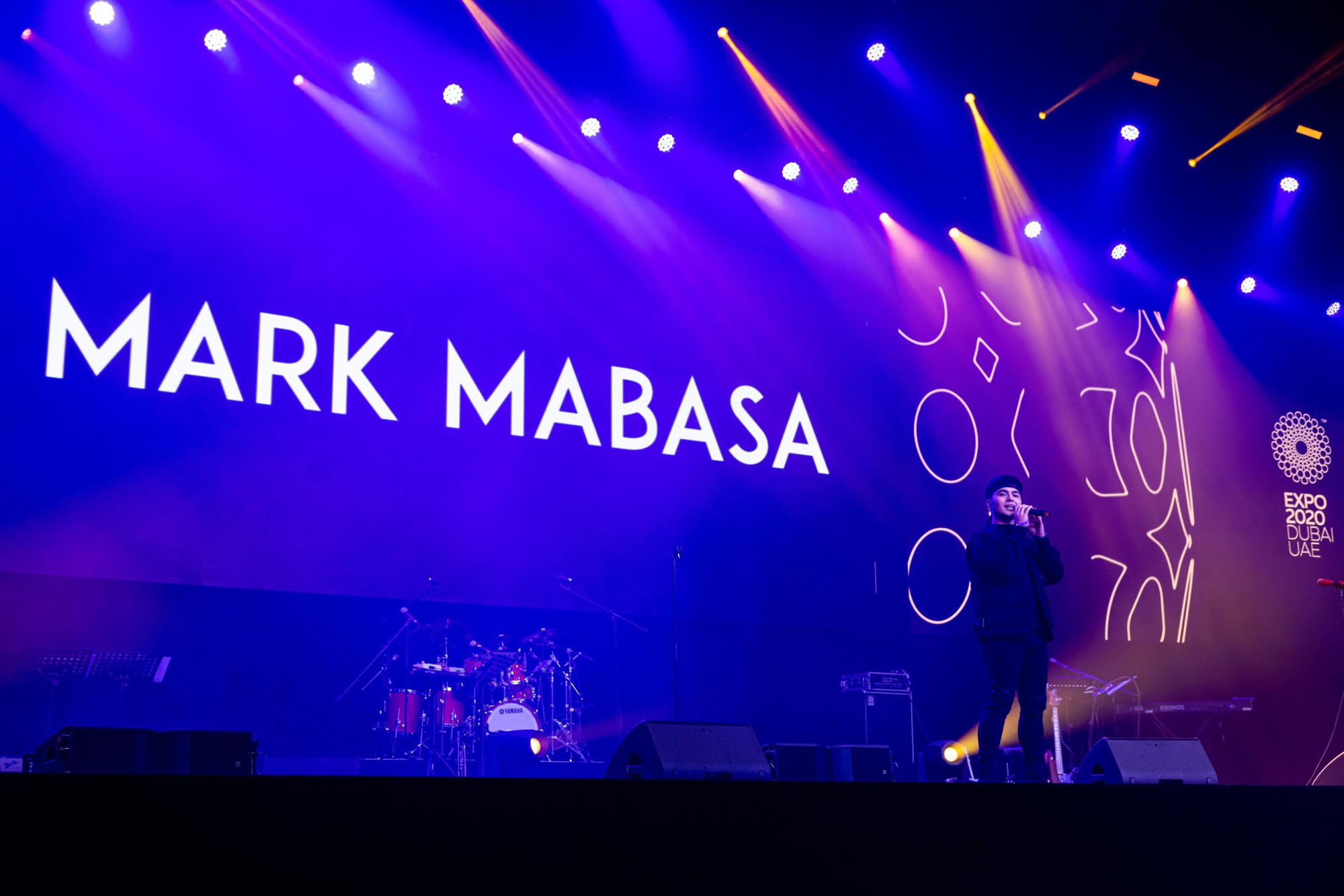 Mark Mabasa performs at DEC Arena m52396
