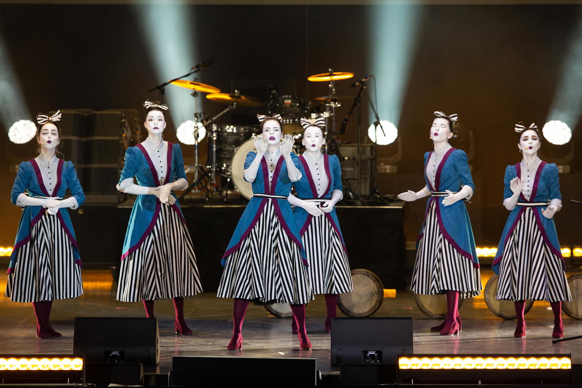Spokan Girls performs during Moscow Night at Jubilee Stage m16945