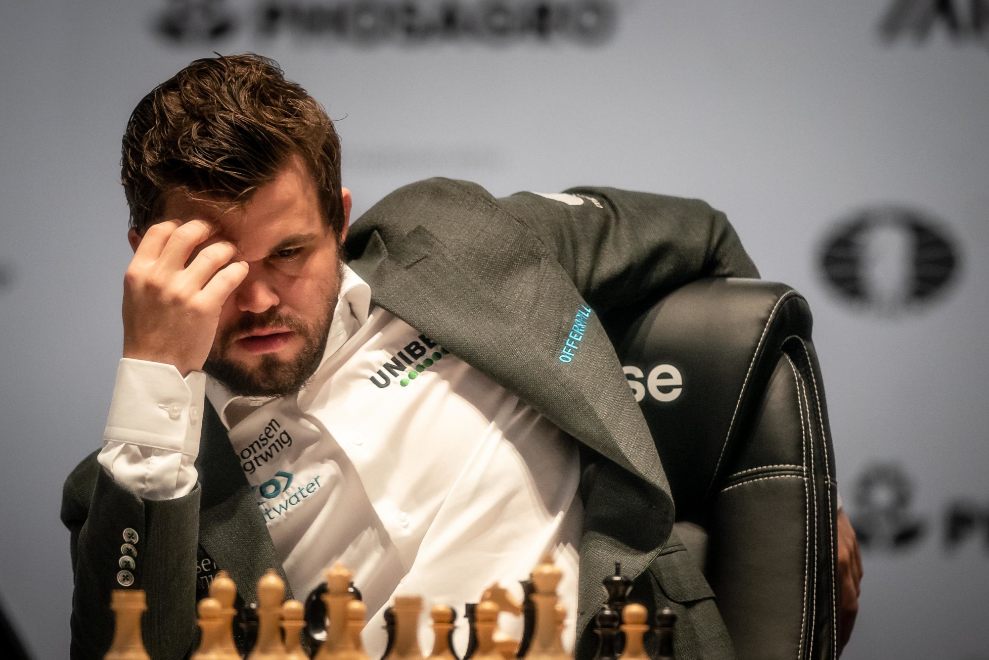 Magnus Carlsen during the FIDE World Chess Championship Game 7 at Dubai Exhibition Centre (DEC) Web Image m16836