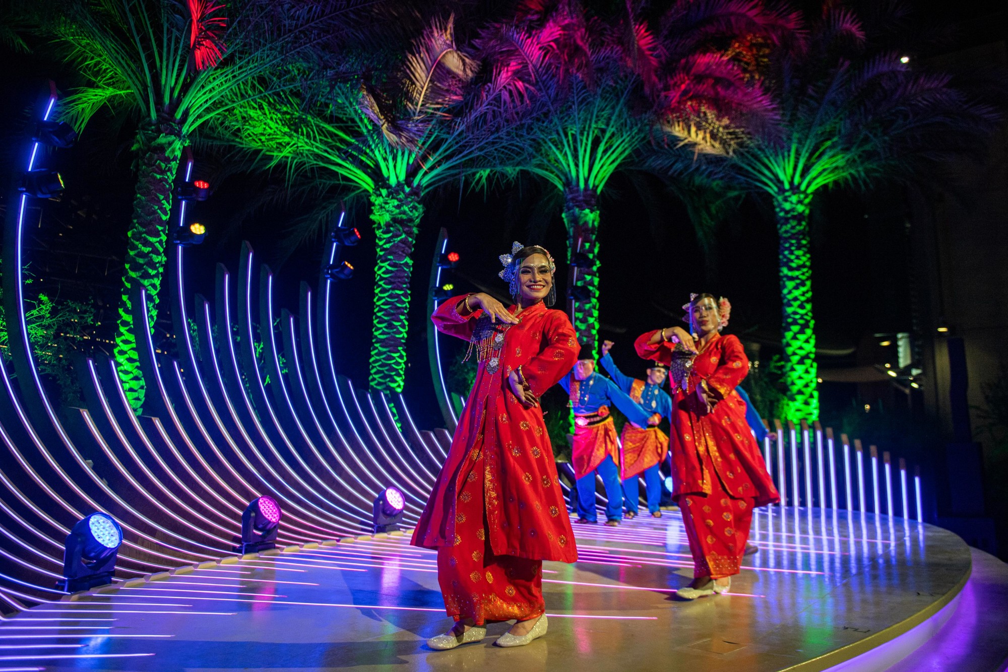 Malaysia Truly Asia cultural performance on the Earth Stage Web Image m5350