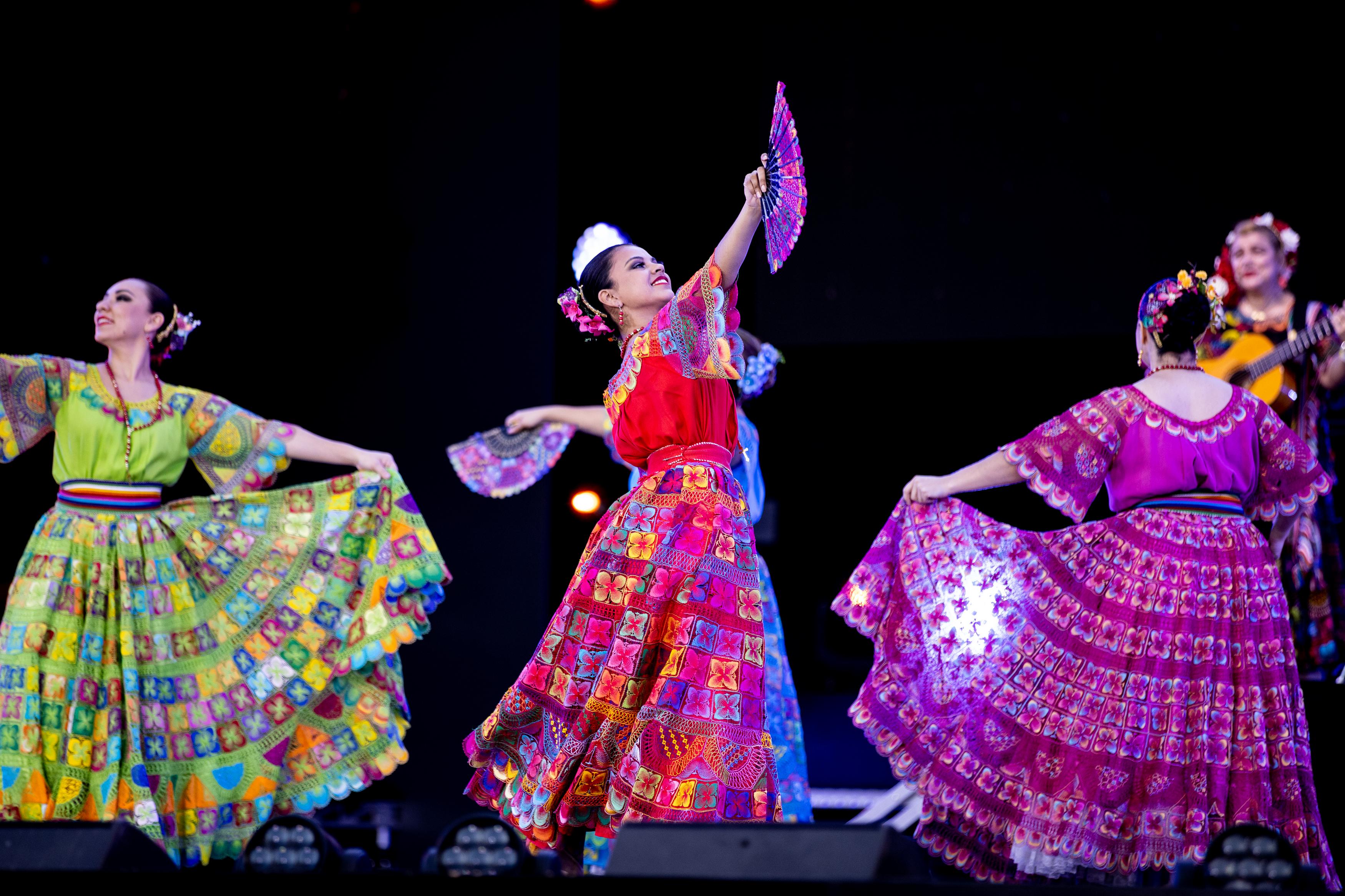 Paraguay: Christmas Folkloric Music and Dance | World Expo