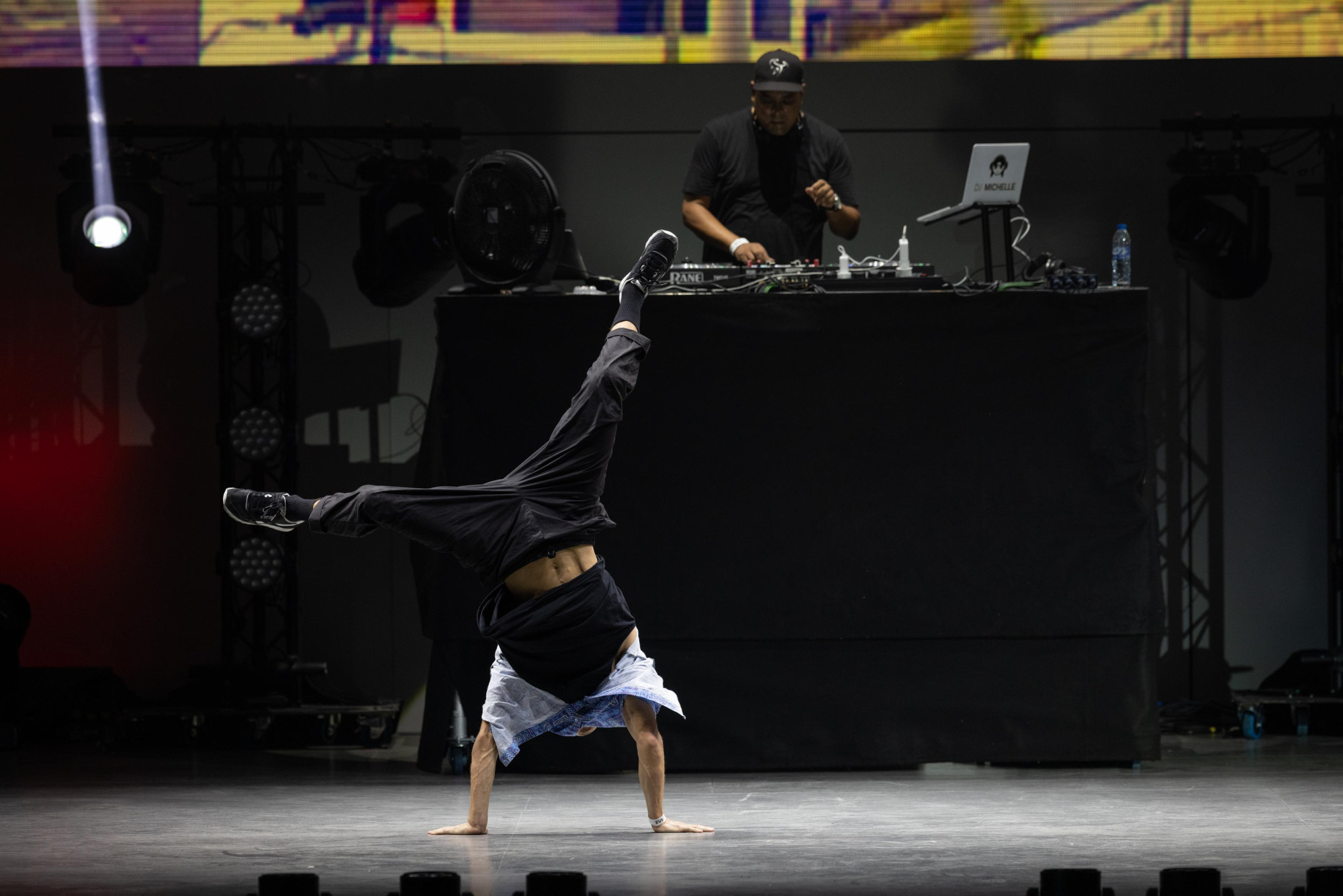 Urban Jam perform at Dubai Millenium Amphitheatre Web Image m7765