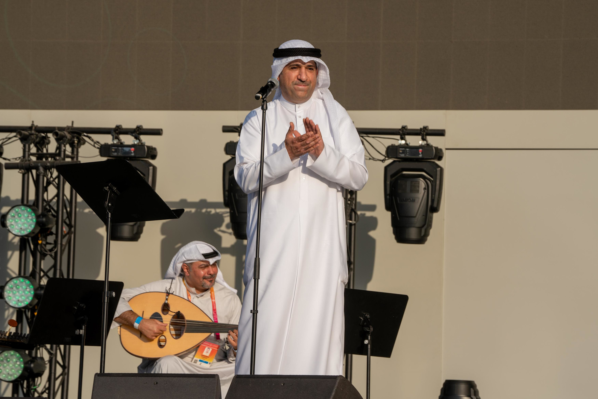 Dr Bassam Al-Baloushi and the Kuwaiti Music Band perform at Dubai Millennium Amphitheatre m11768
