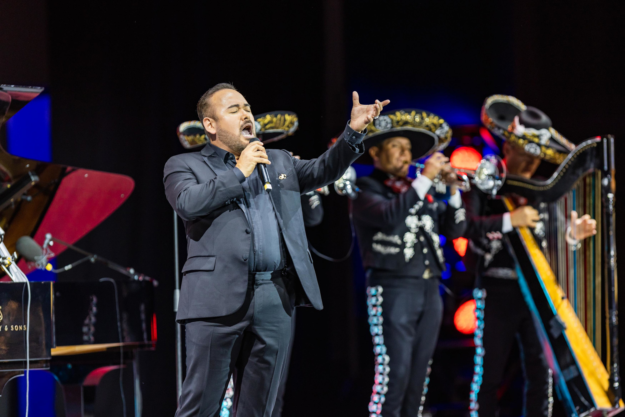 Opera Gala Performance by Javier Camarena at Dubai Millennium Amphitheatre m9731