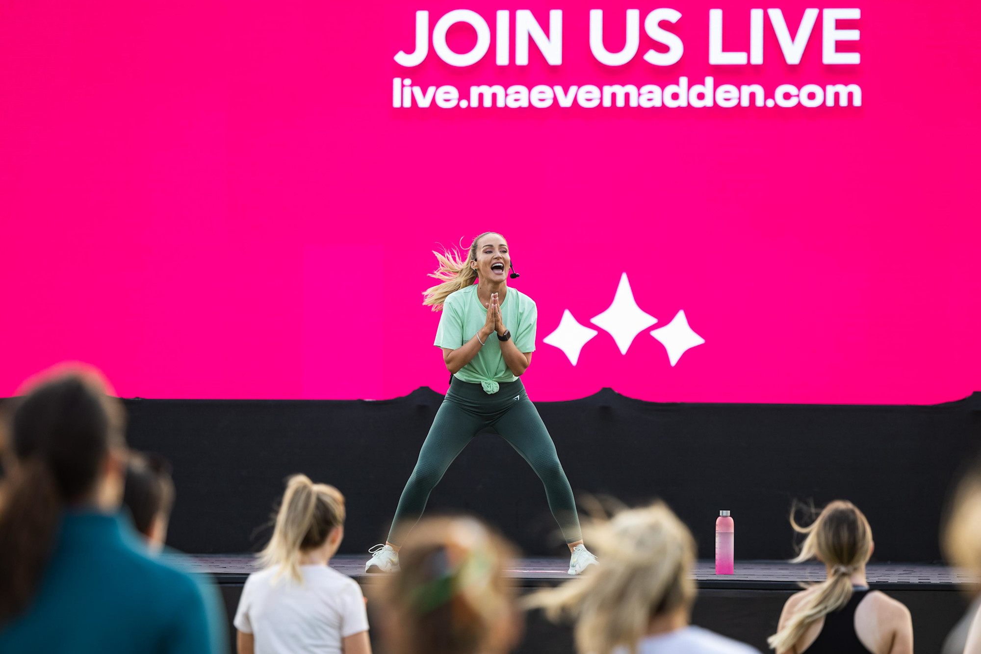 Visitors take part in the Maeve Madden Fitness Session & World Record Attempt at Expo Sports Arena & Festival Garden m64489