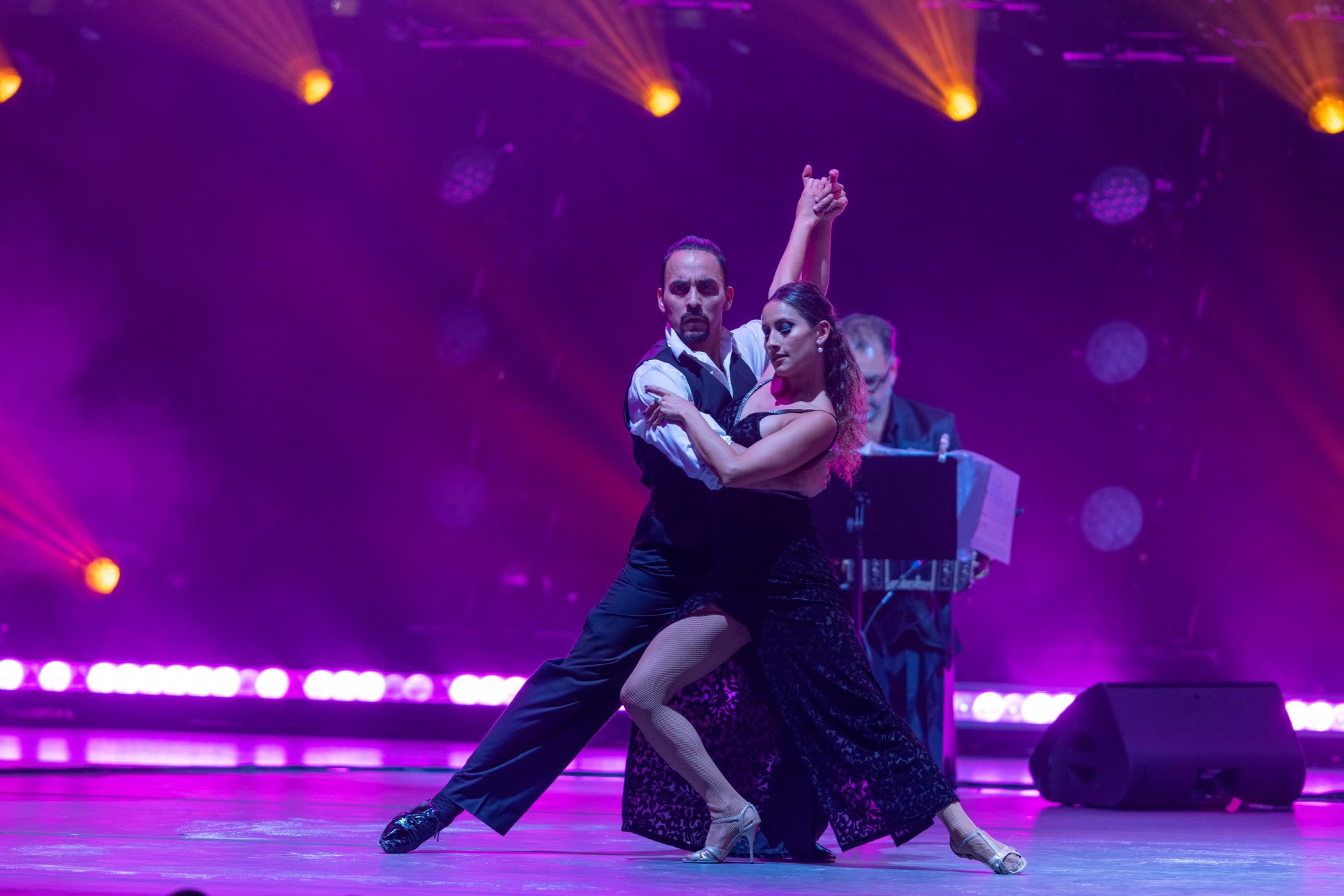 Creating Tango - Argentina at Dubai Millennium Amphitheatre m32228