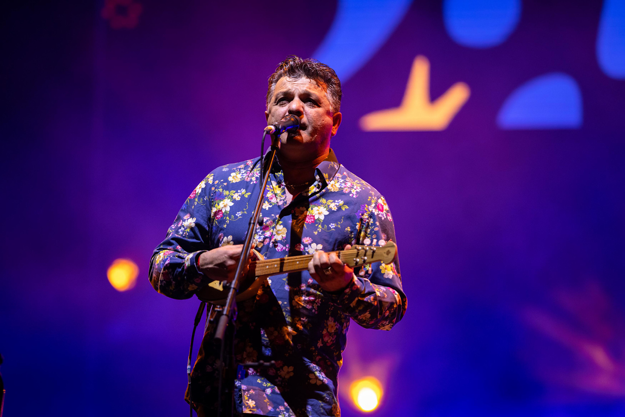 Parno Graszt performs at Jubilee Stage m62776