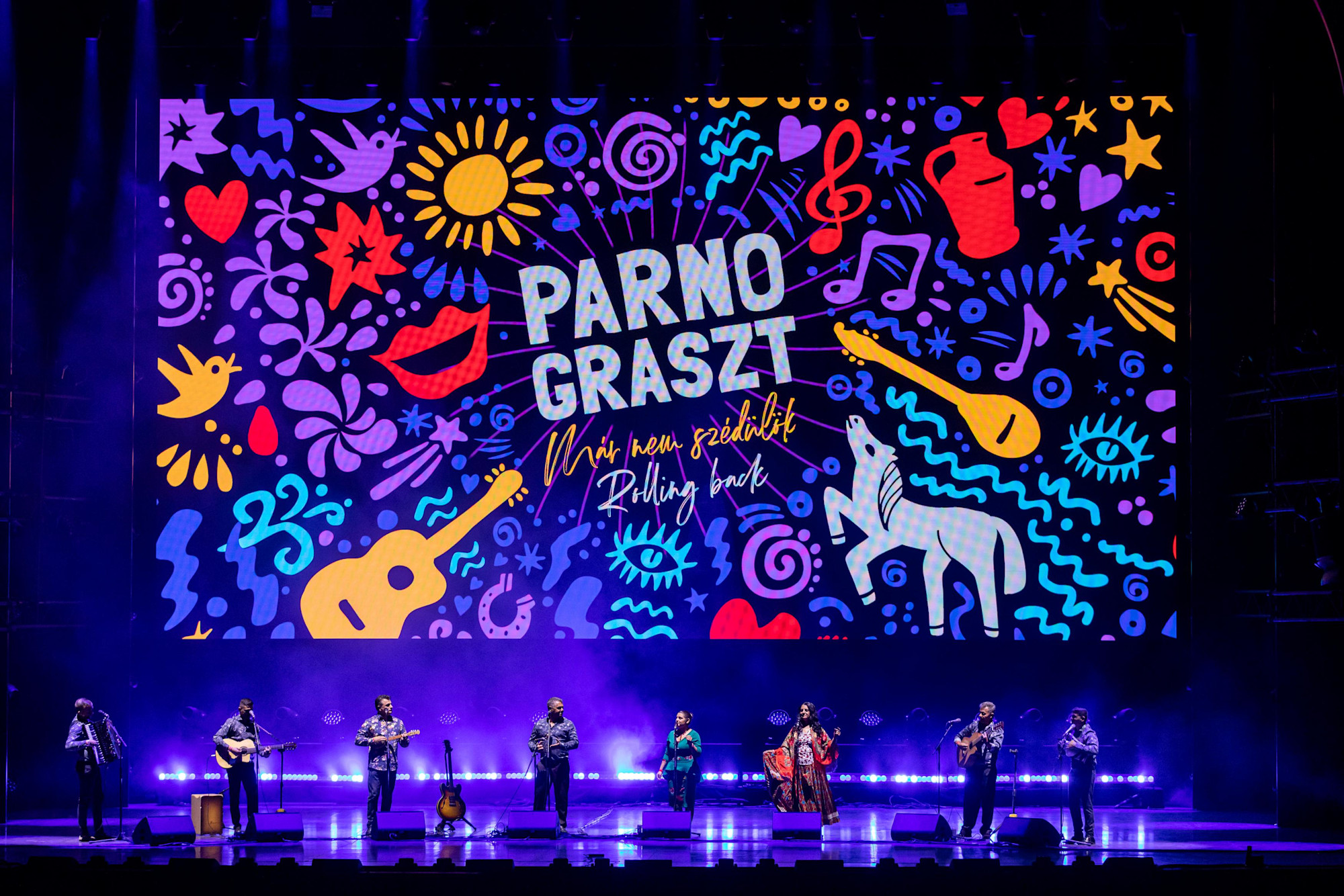 Parno Graszt performs at Jubilee Stage m62765