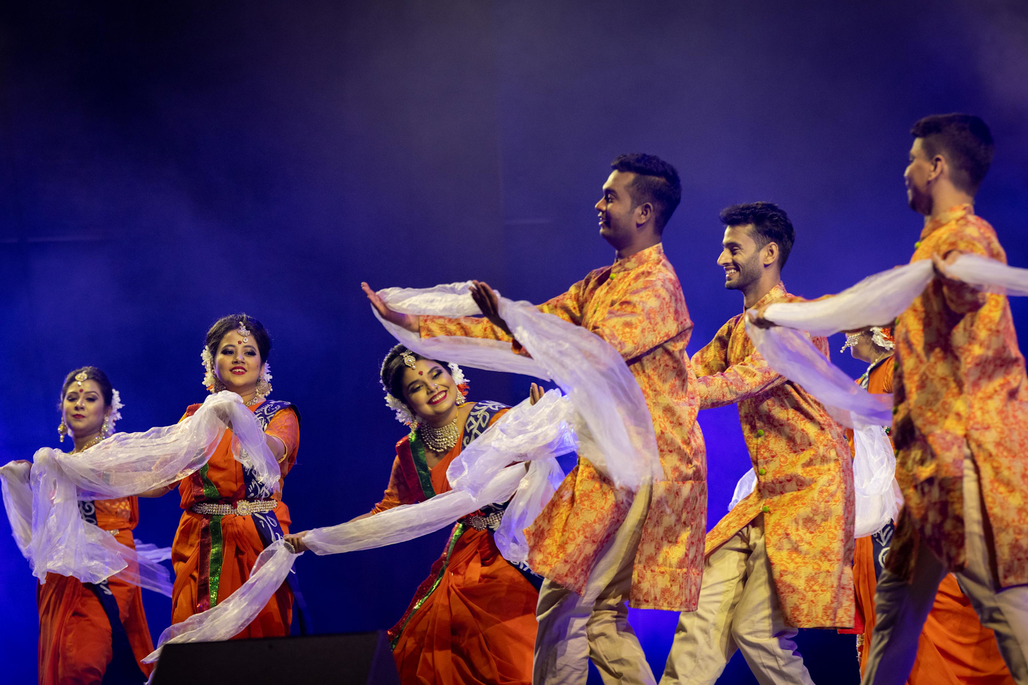 Bangladesh Shilpakala Academy perform at Dubai Millennium Amphitheatre m64514