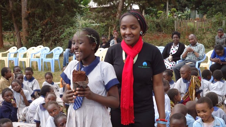 Elizabeth encourages environmental awareness in schools and communities.