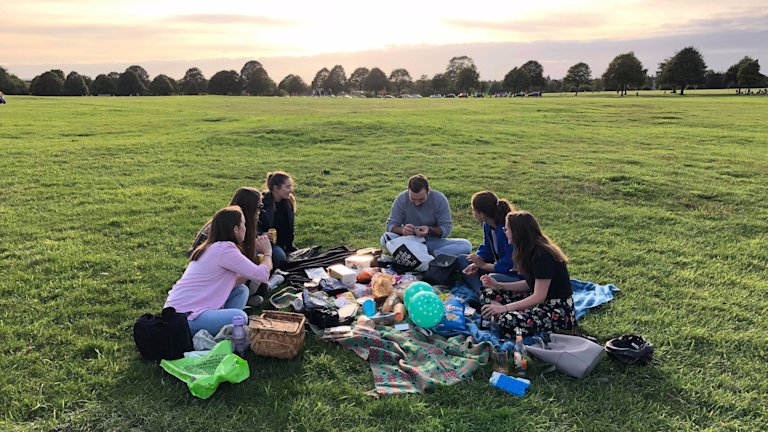 Bristol meet up - picnic in the park. Credit Ruby Walker-2