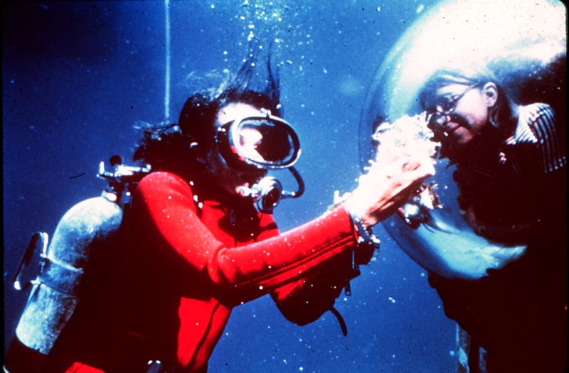 IMAGE-2-Sylvia-Earle-diving