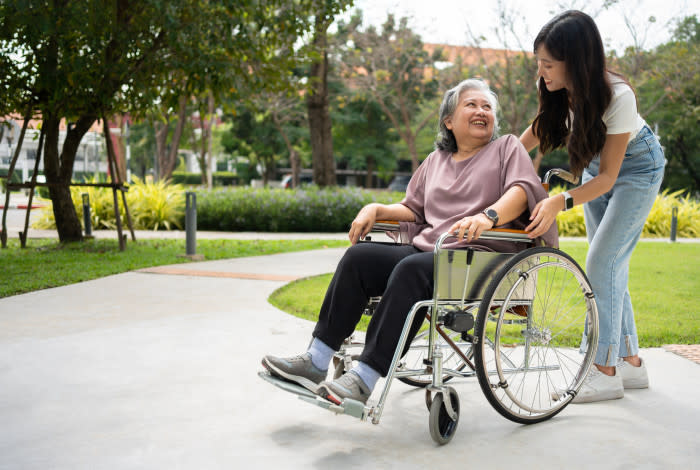 Lady with wheelchair