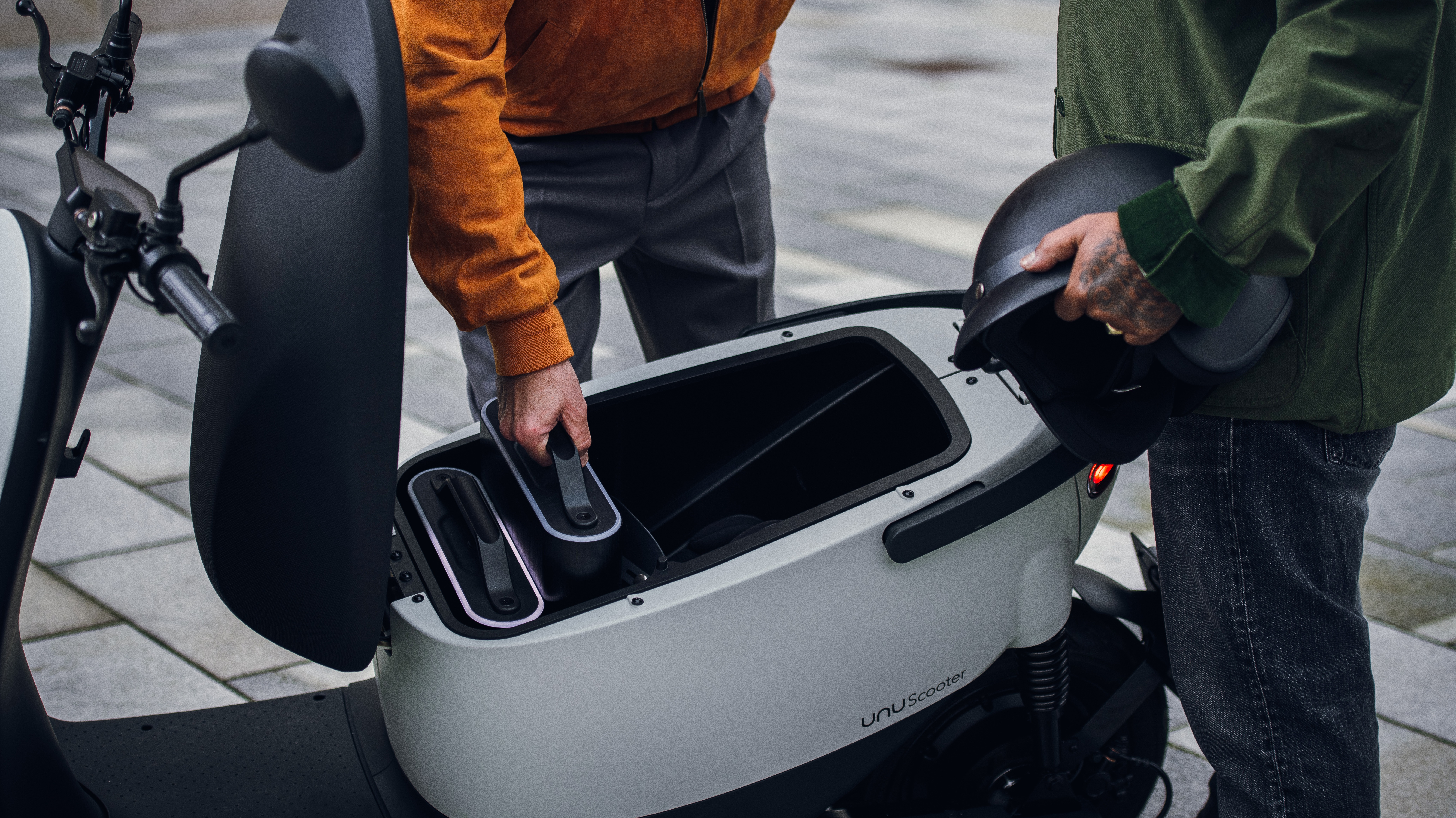 Battery Subscription - trunk