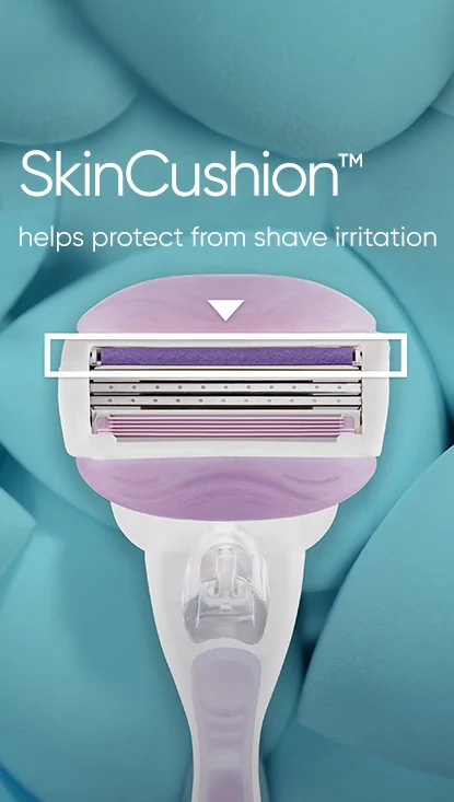 صورة ثانوية مع نص: SkinCushion ™ يساعد على الحماية من تهيج الحلاقة