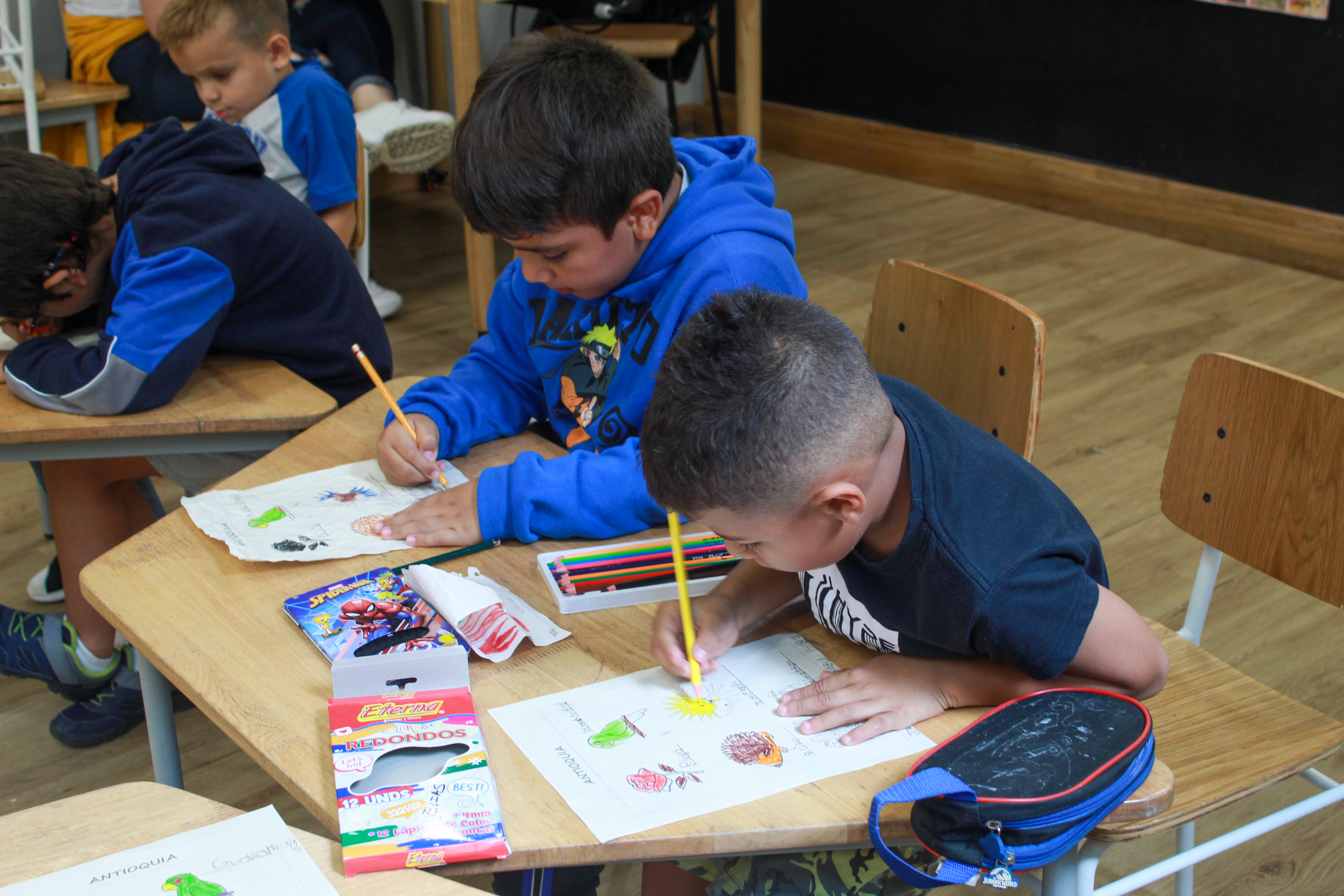 Foto Kit escolar