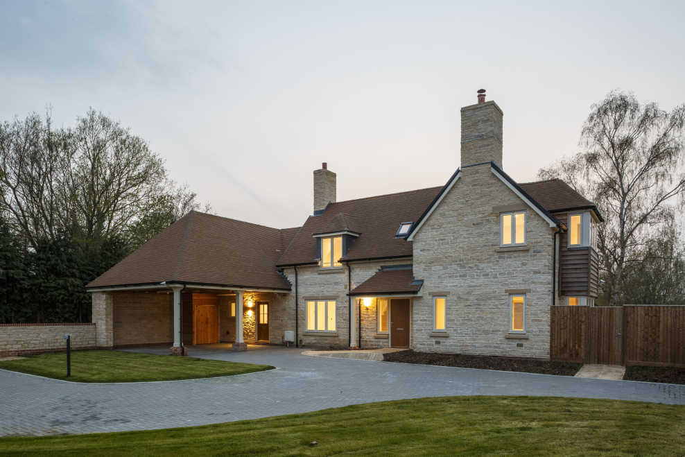 Boatyard Yarnton - Plain Tiles - Heathland