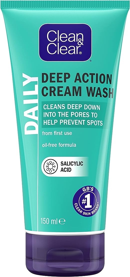 CLEAN & CLEAR® Deep Action Cream Wash image 1