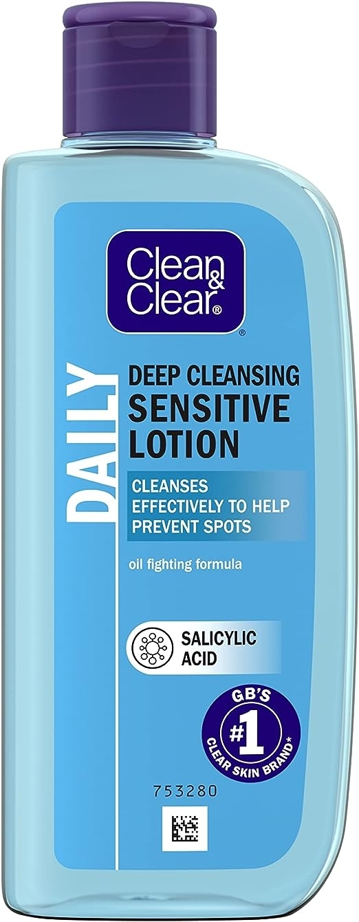 CLEAN & CLEAR® Daily Deep Cleansing Sensitive Lotion image 1