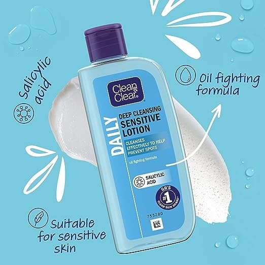 CLEAN & CLEAR® Daily Deep Cleansing Sensitive Lotion image 3