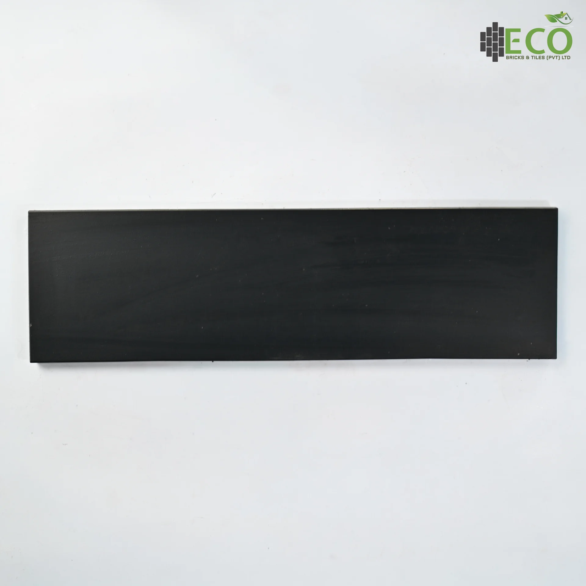 LINE STEP (24"BY 12"0) BLACK